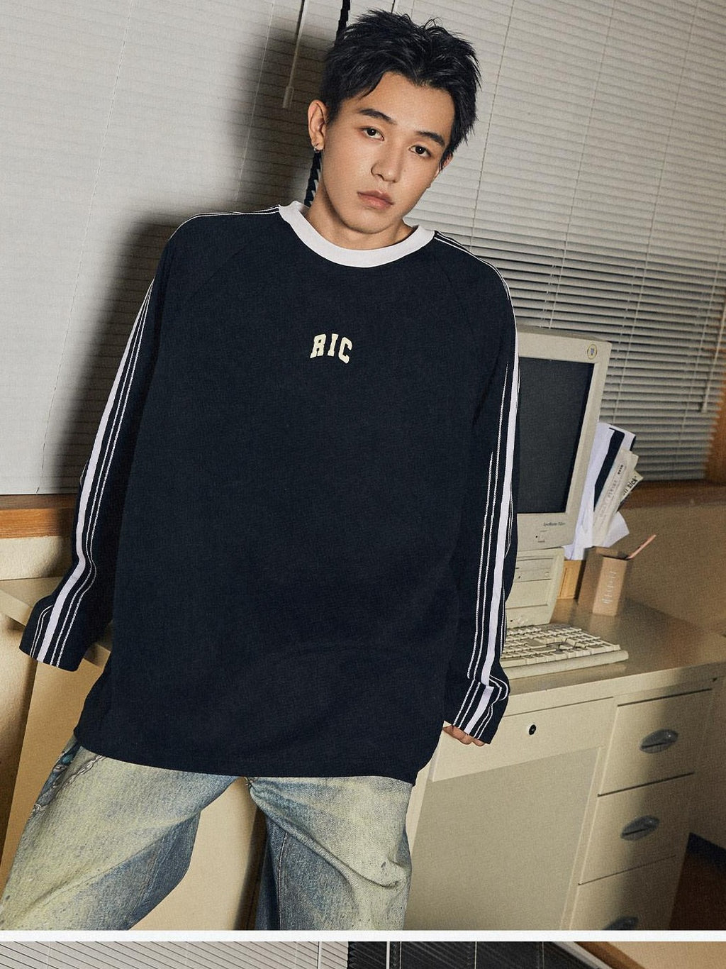 RickyisClown Retro Chain Stitch Embroidered Webbing Colorblock Men's Long Sleeve T-shirts