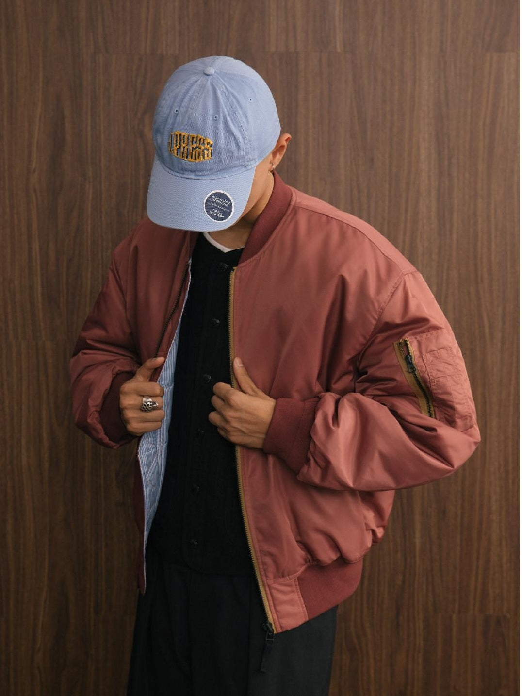 SUPERTOFU Warm Thick Salmon Striped Baseball Collar Cuffed Sleeves Unisex Bomber Jackets