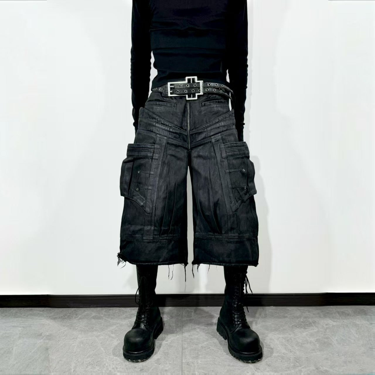 ATAnothingness_Breathable_Pure_Cotton_Relaxed_Cargo_Straight_Unisex_Metallic_Black_Denim_Shorts_MISSTT
