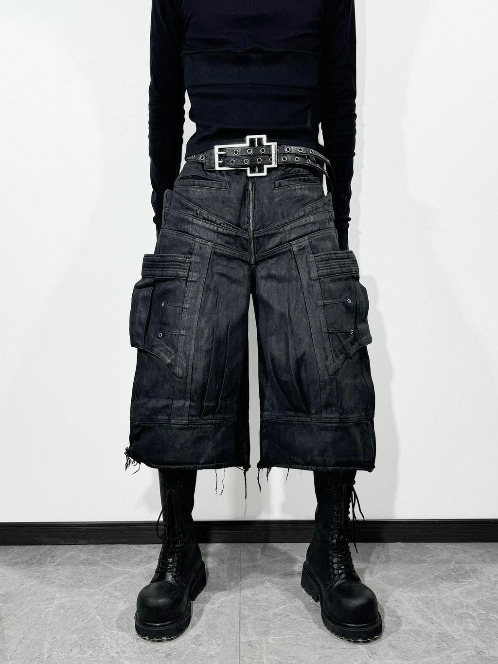 ATAnothingness Breathable Pure Cotton Relaxed Cargo Straight Unisex Metallic Black Denim Shorts