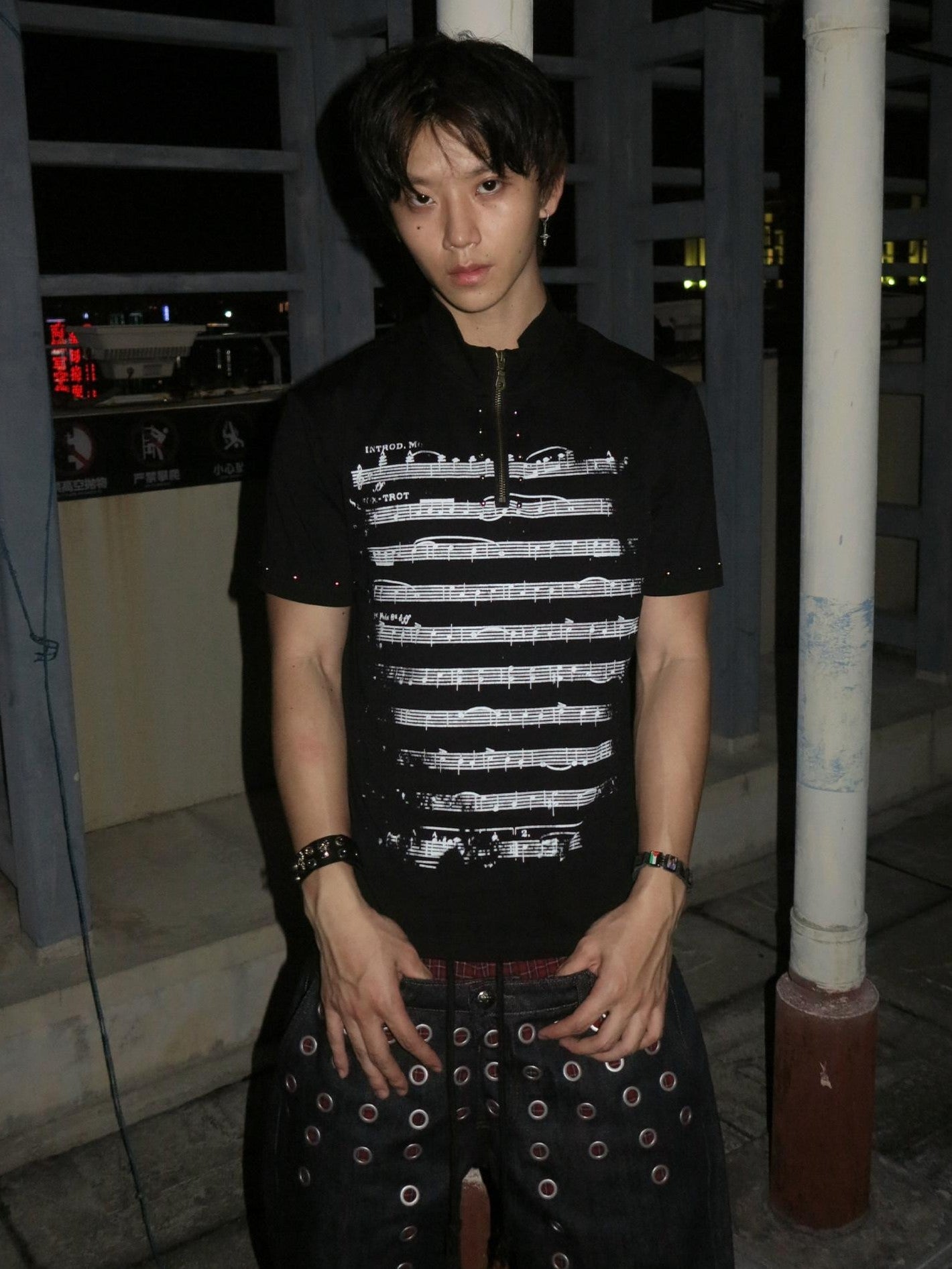 Dream Band Punk Musical Note Stand Collar Cinched Waist Women's Pure Cotton Henley T-shirts