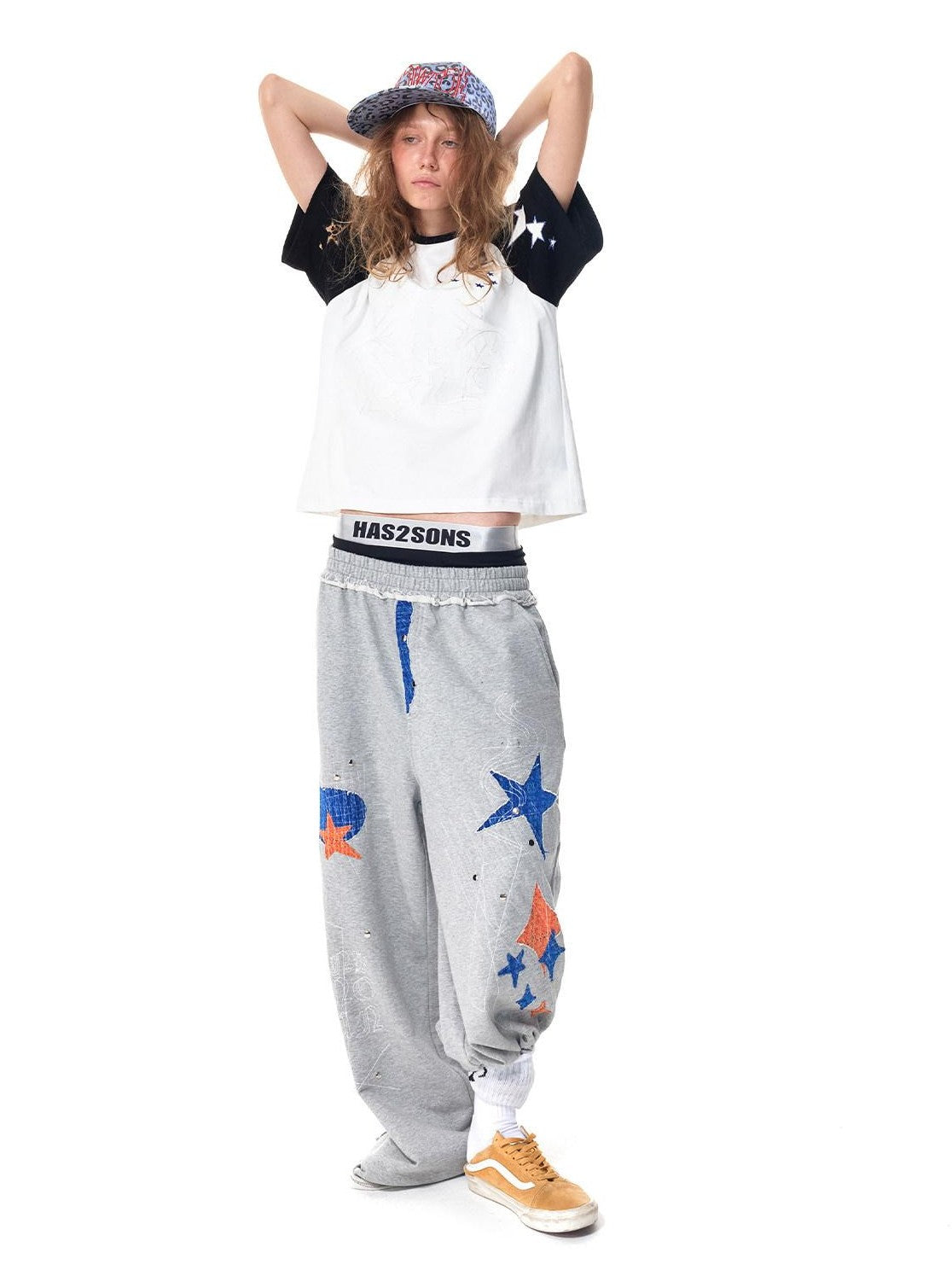 HAS2SONS Black White Raglan Applique Figure Print Women's Cotton Short Sleeve T-shirts
