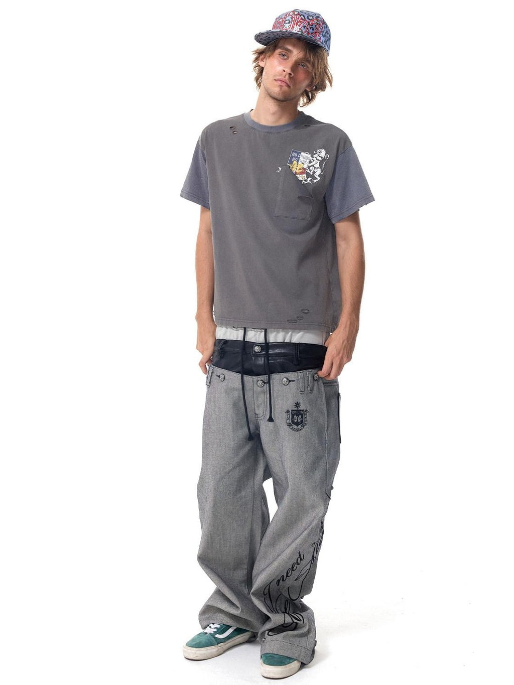 HAS2SONS Boxy Patchwork Pocket Women's Washed Gray Short Sleeve T-shirts