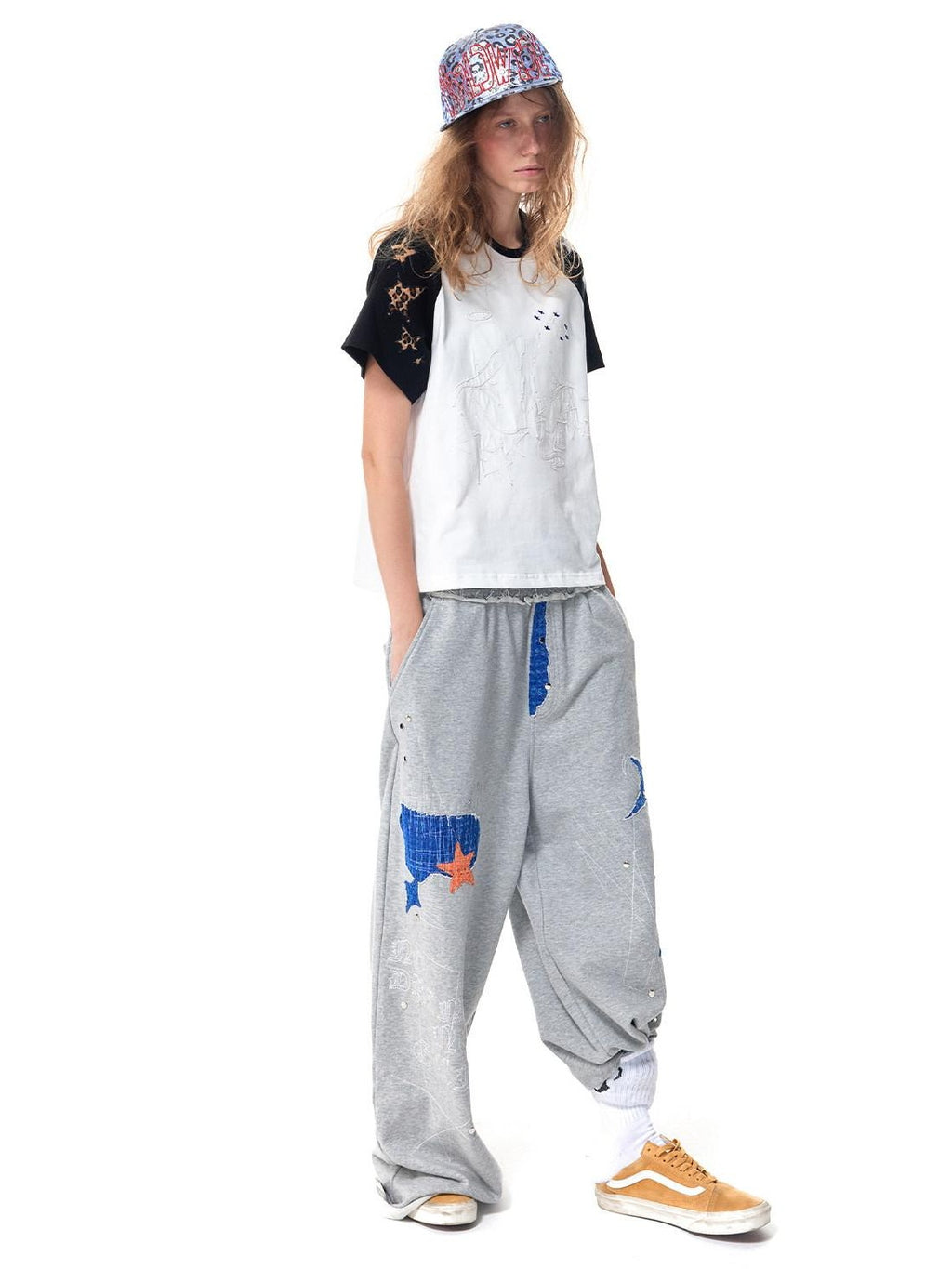 HAS2SONS Gray Star Patch Distressed Applique Embroidery Studded Baggy Women's Sweatpants