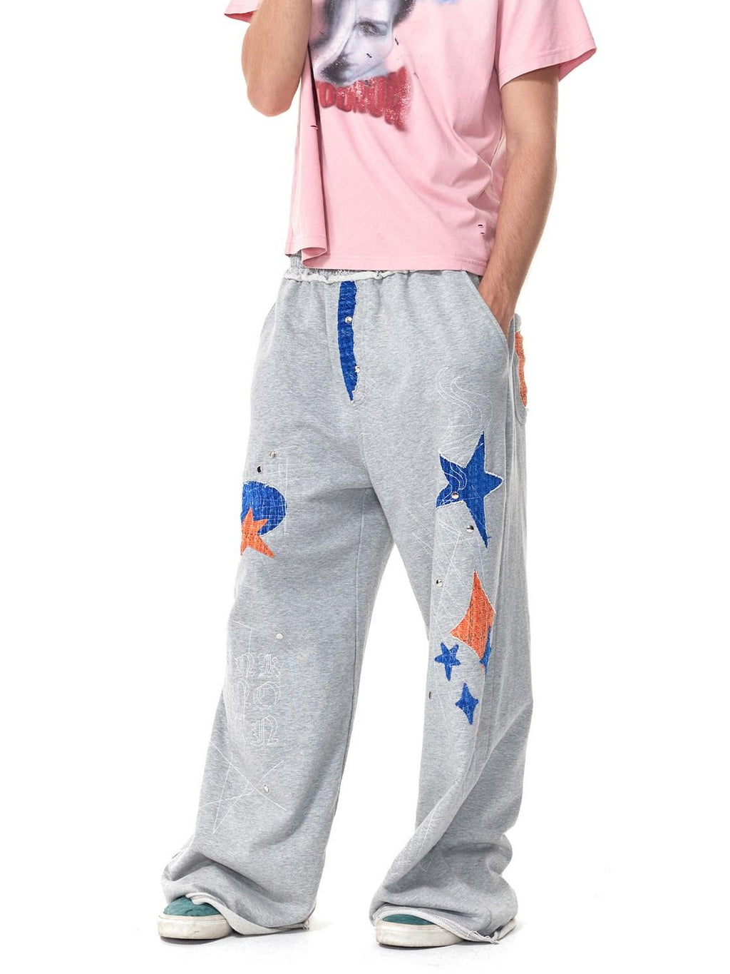 HAS2SONS Gray Star Patch Distressed Applique Embroidery Studded Baggy Women's Sweatpants