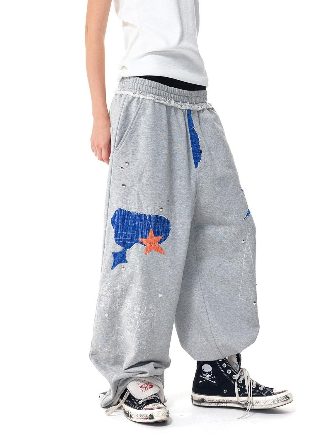 HAS2SONS Gray Star Patch Distressed Applique Embroidery Studded Baggy Women's Sweatpants