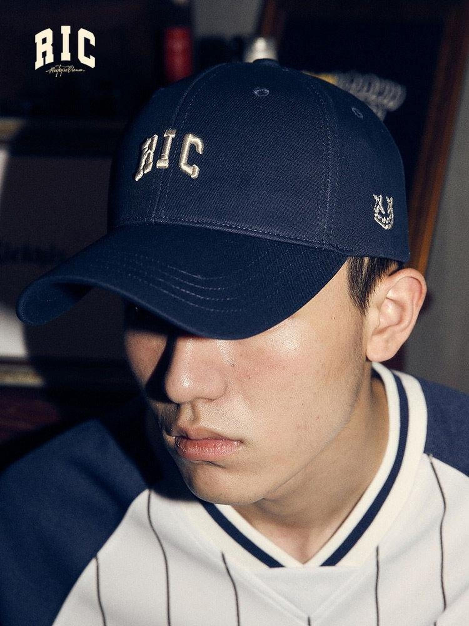 RickyisClown Arch Bridge Vintage Embroidered Torn Smiley Men's Cotton Baseball Caps