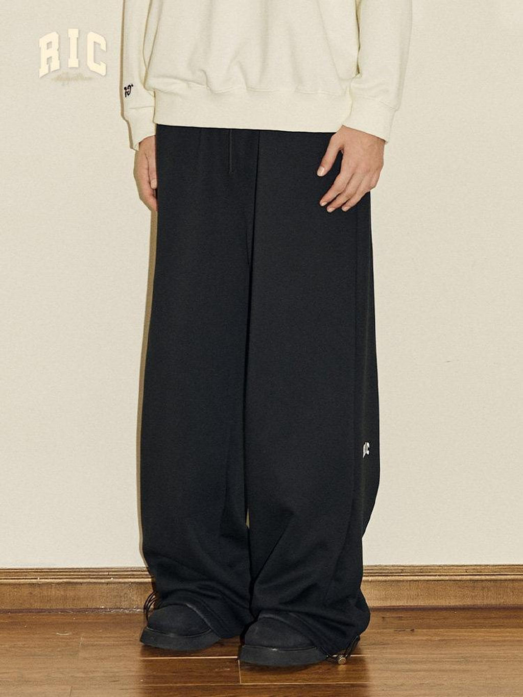 RickyisClown Black Gray Basic Logo Thick Street Men's Cotton Blend Sweatpants