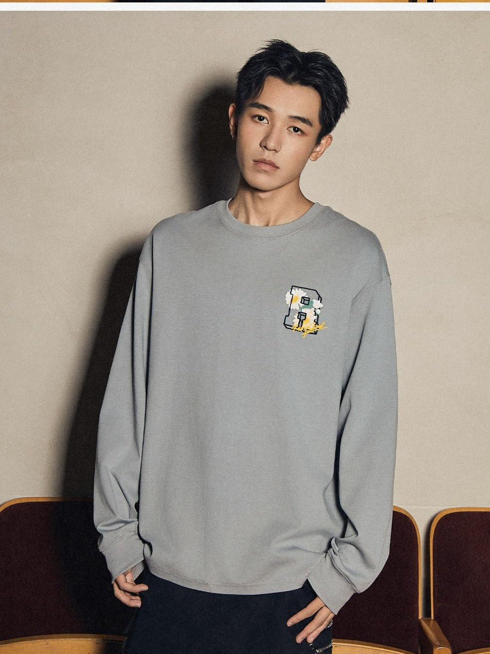RickyisClown Daisy Embroidered Crew Neck Loose Fit Men's Cotton Blend Long Sleeve T-shirts