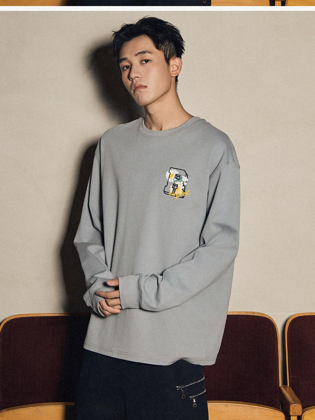 RickyisClown Daisy Embroidered Crew Neck Loose Fit Men's Cotton Blend Long Sleeve T-shirts