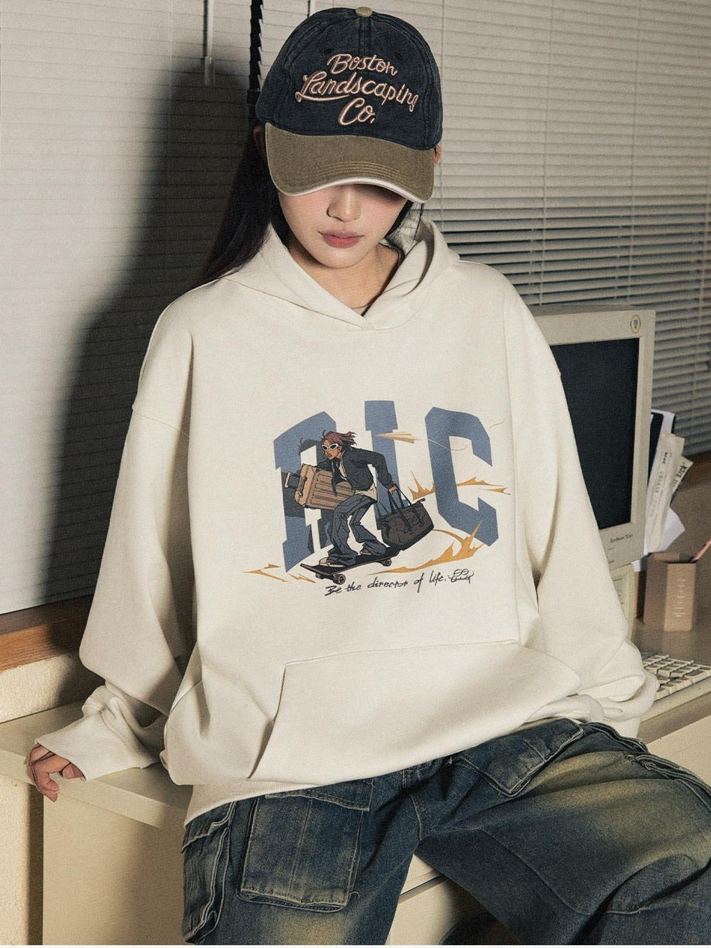 RickyisClown Gray Apricot Character Graphic Print Men's Cotton Blend Pullover Hoodies