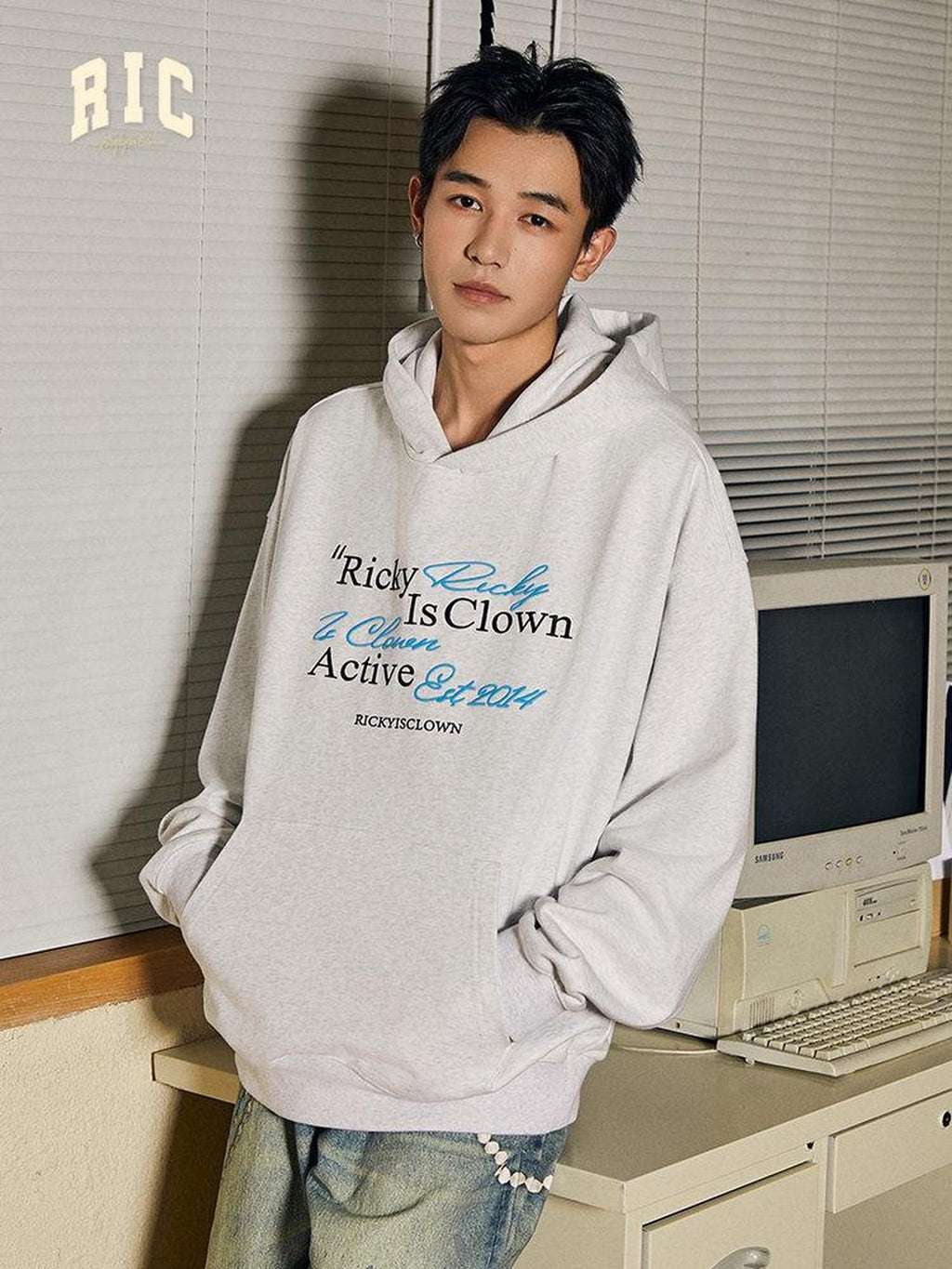 RickyisClown Heather Grey Handwritten Embroidery Hooded Men's Cotton Blend Pullover Hoodies