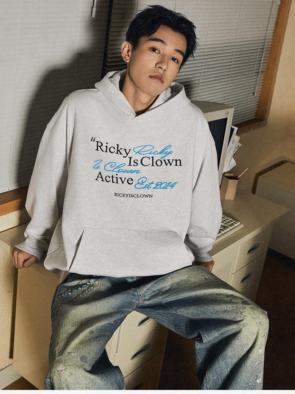 RickyisClown Heather Grey Handwritten Embroidery Hooded Men's Cotton Blend Pullover Hoodies