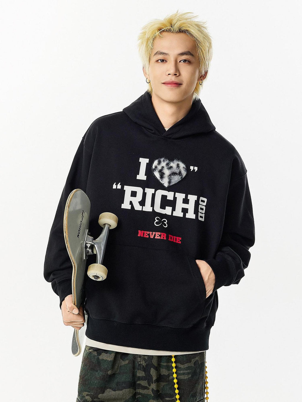 RickyisClown Leopard Print Heart Applique Embroidered Men's Pullover Hoodies