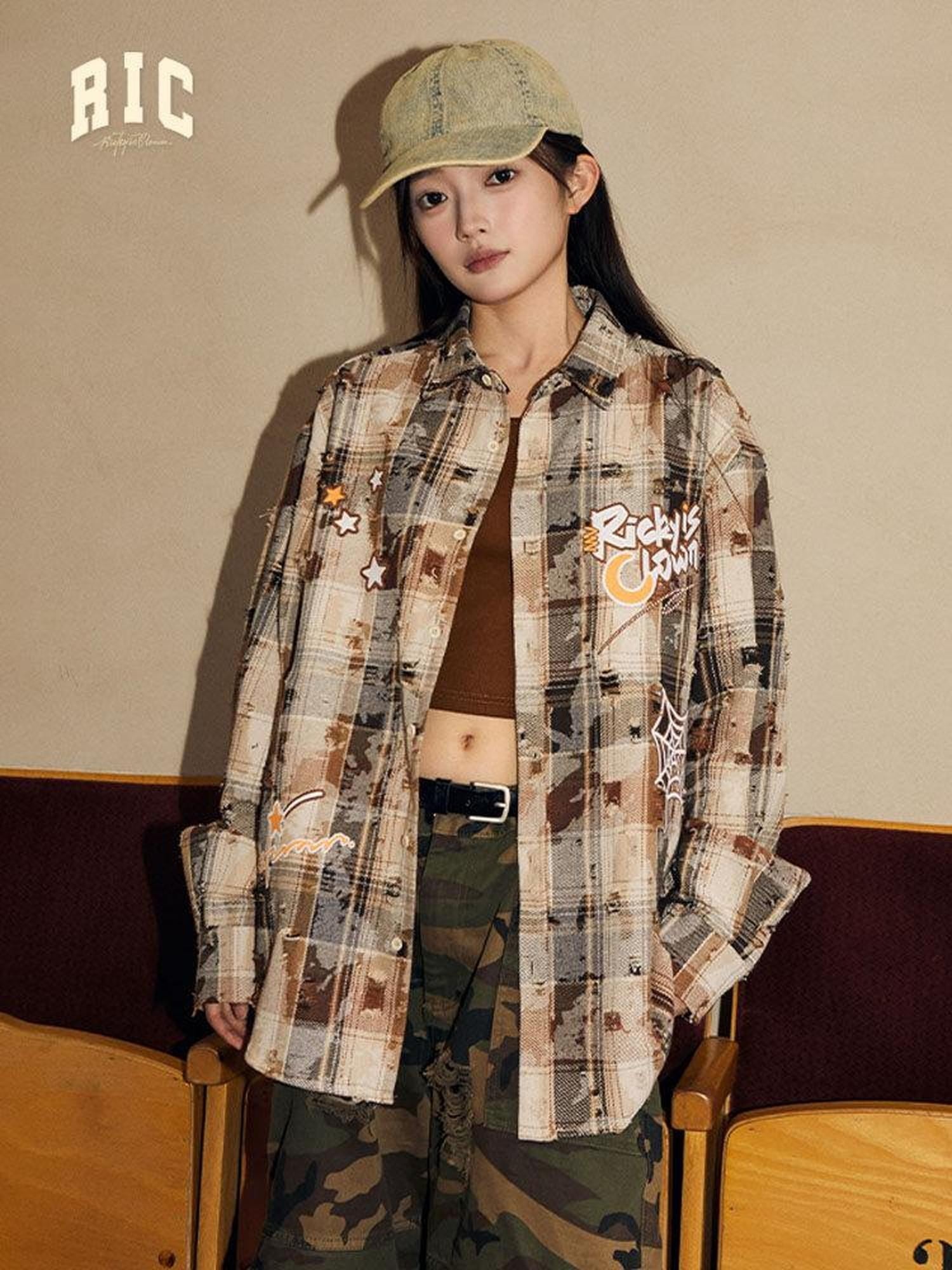 RickyisClown Plaid Graffiti Embroidery Point Collar Men's Poly Cotton Casual Shirts