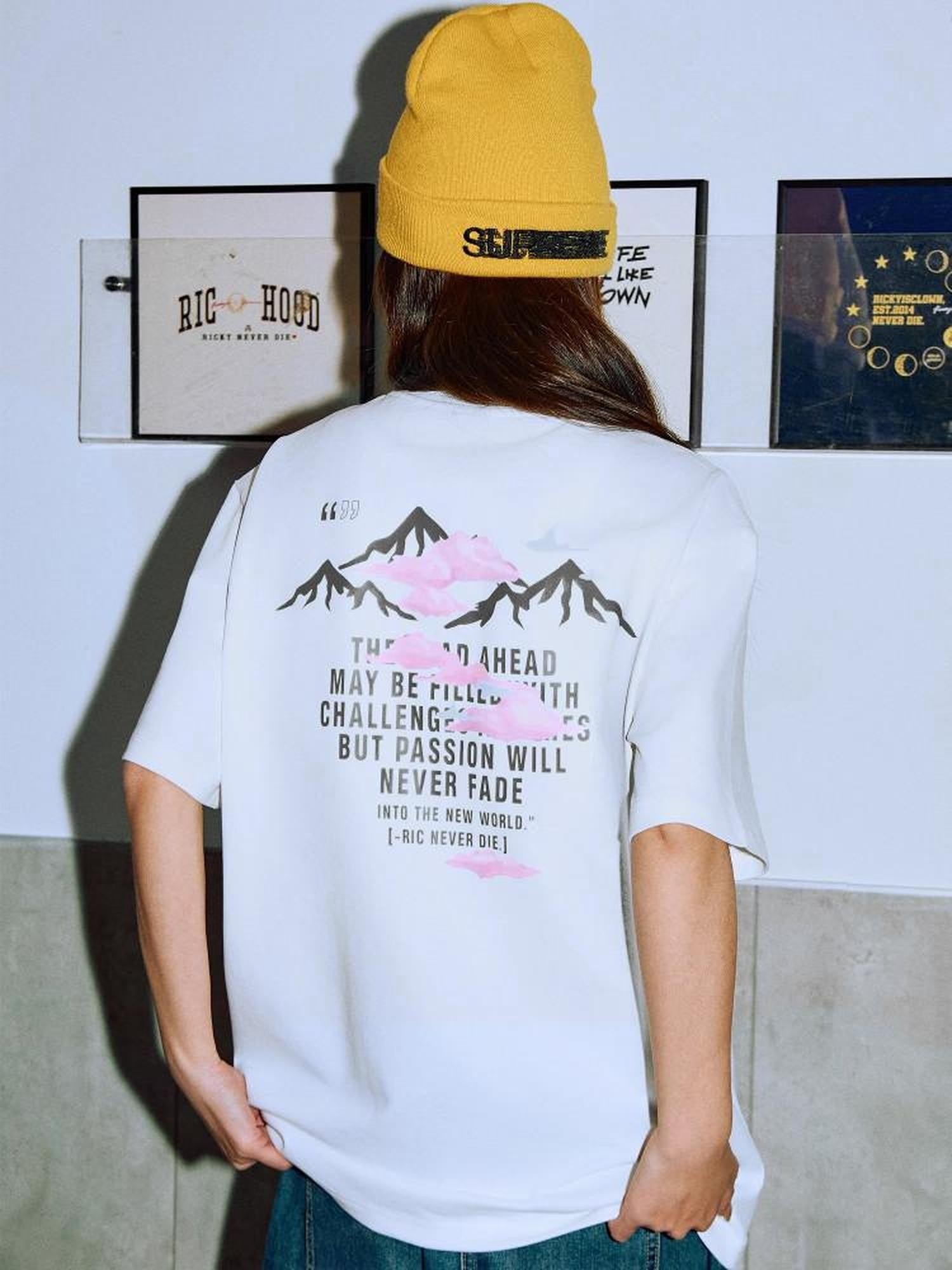 RickyisClown Snowcloud Pink Cartoon Print Cooling Men's Cotton Blend Short Sleeve T-shirts