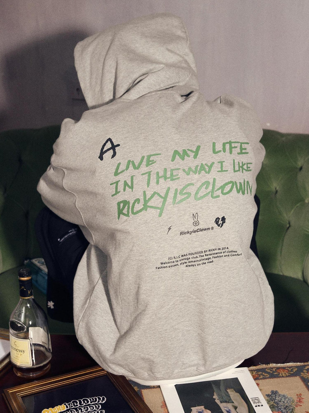 RickyisClown Swirl Rabbit Black Vinyl Record Print Oversized Men's Pullover Hoodies
