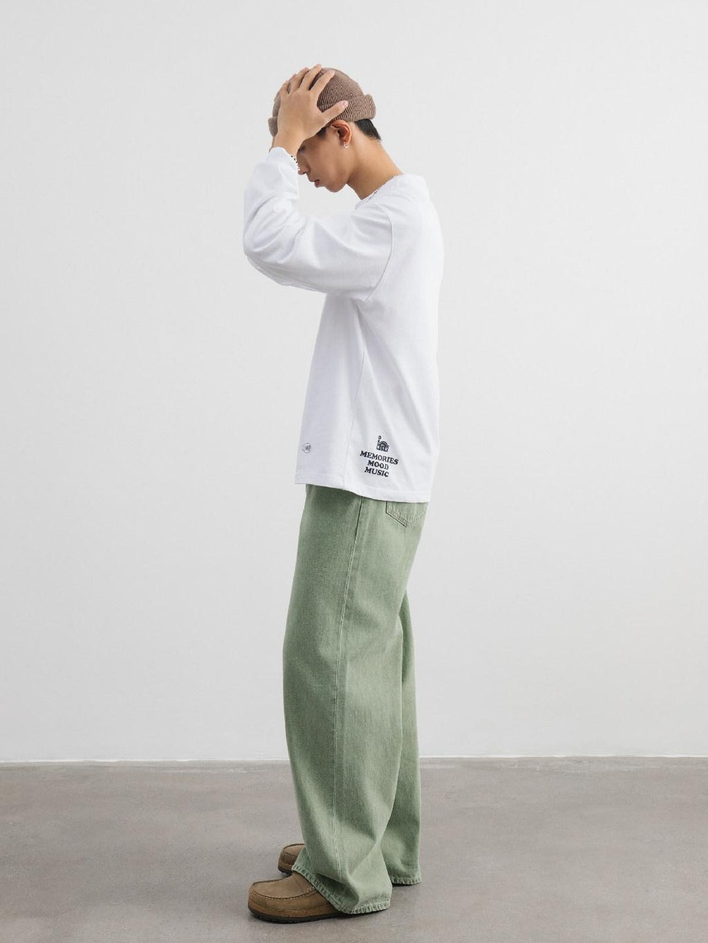 SUPERTOFU 100% Cotton Loose Fit Crew Neck Record Needle Graphic Long Sleeve T-Shirts