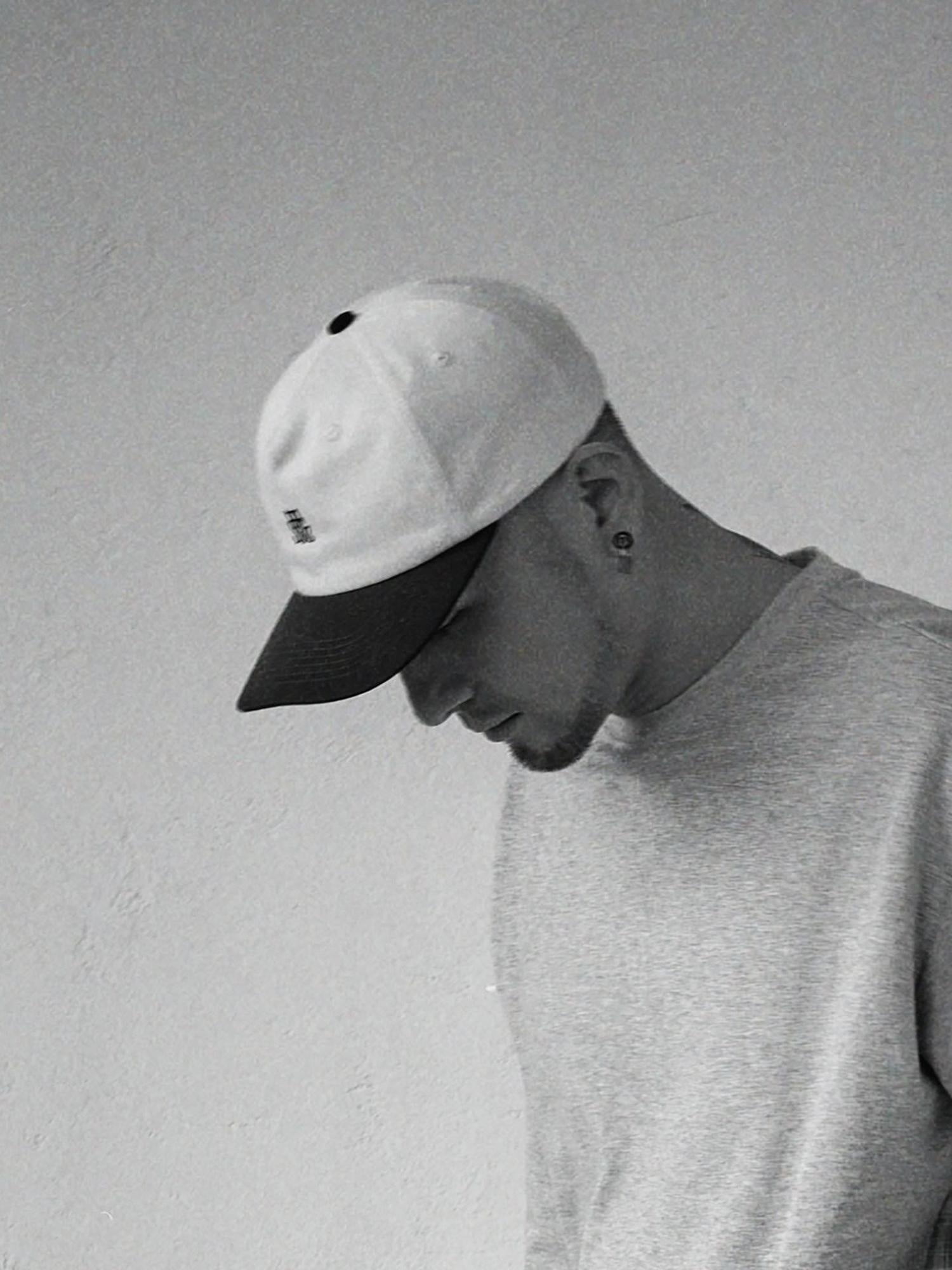 SUPERTOFU Adjustable Vintage Stitched Trucker Unisex Casual Cotton Logo Black White Hats