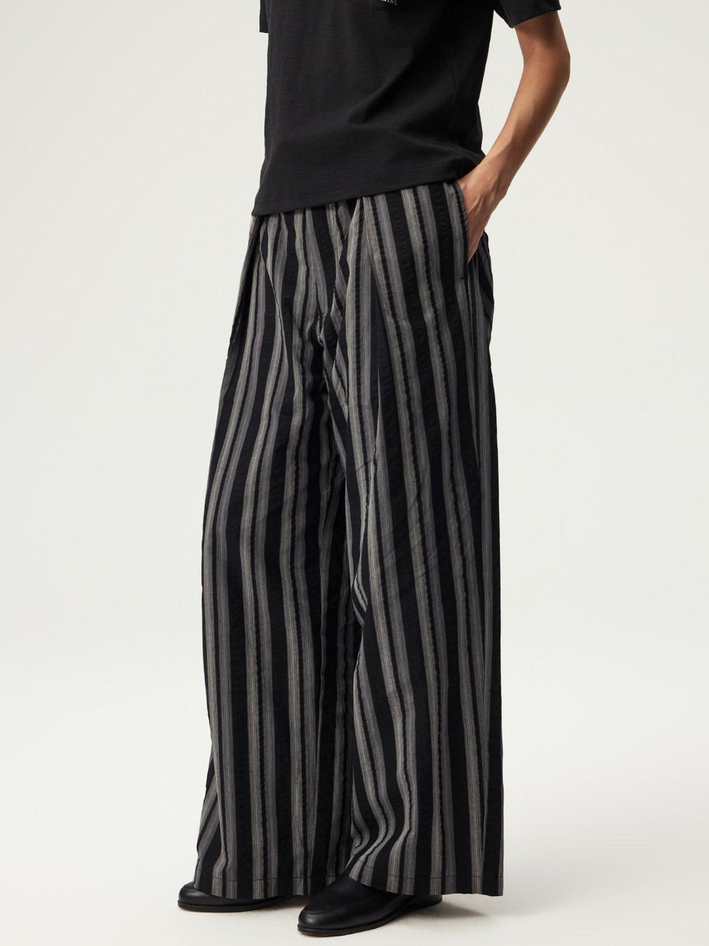 SUPERTOFU Anti Radiation Loose Fit Casual Striped Unisex Black Pure Cotton Straight Pants