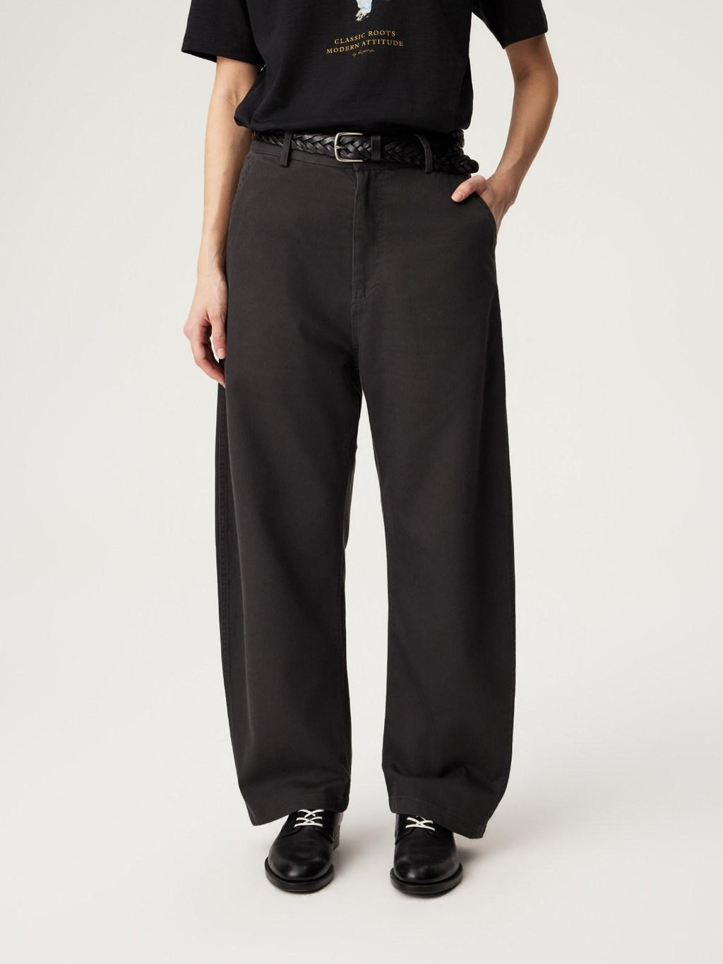 SUPERTOFU Breathable Cotton Lyocell Relaxed Curved Leg Button Fly Chinos