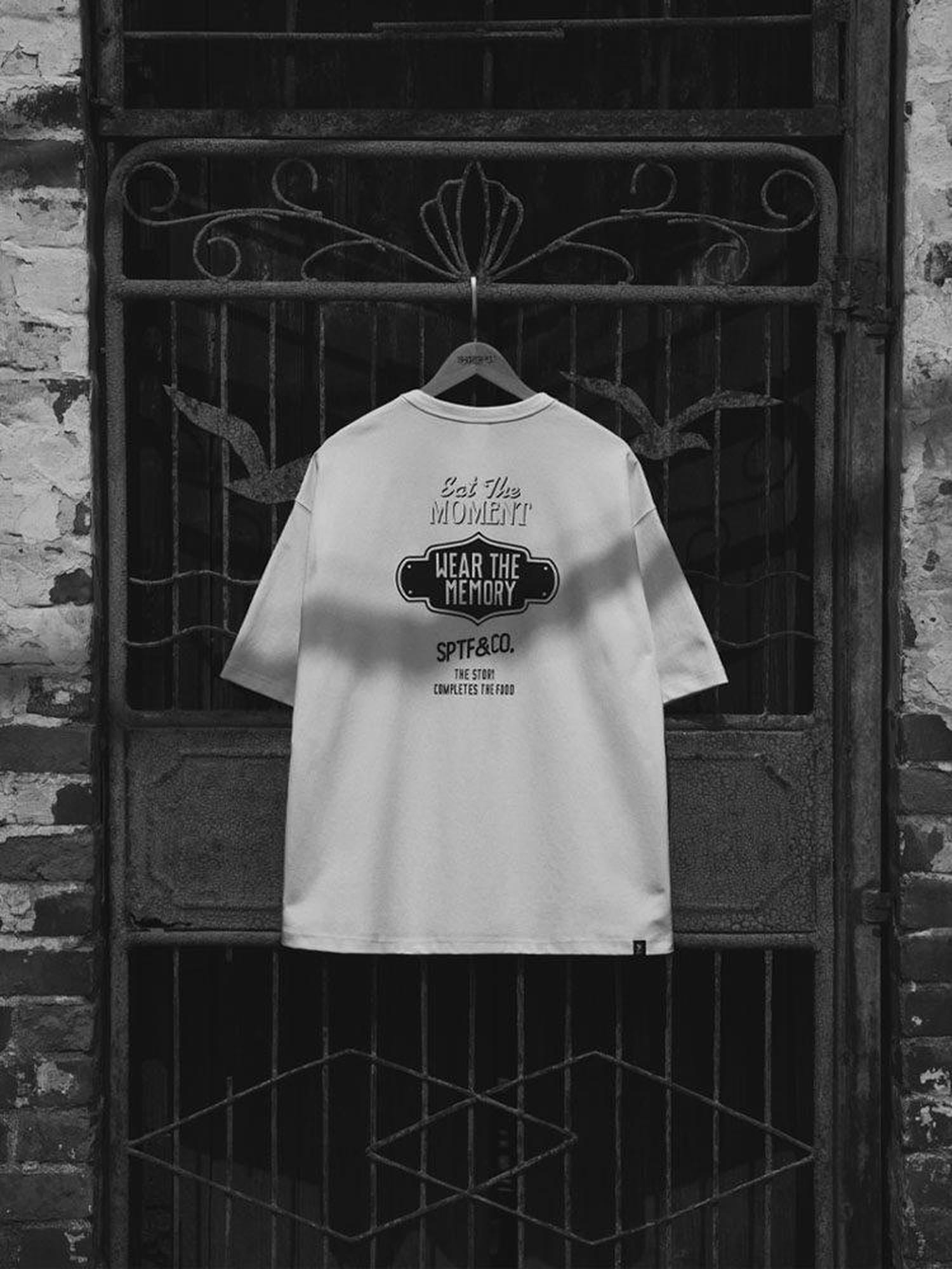 SUPERTOFU Breathable Cotton Retro Graphic Relaxed Unisex Crew Neck Short Sleeve T-Shirts