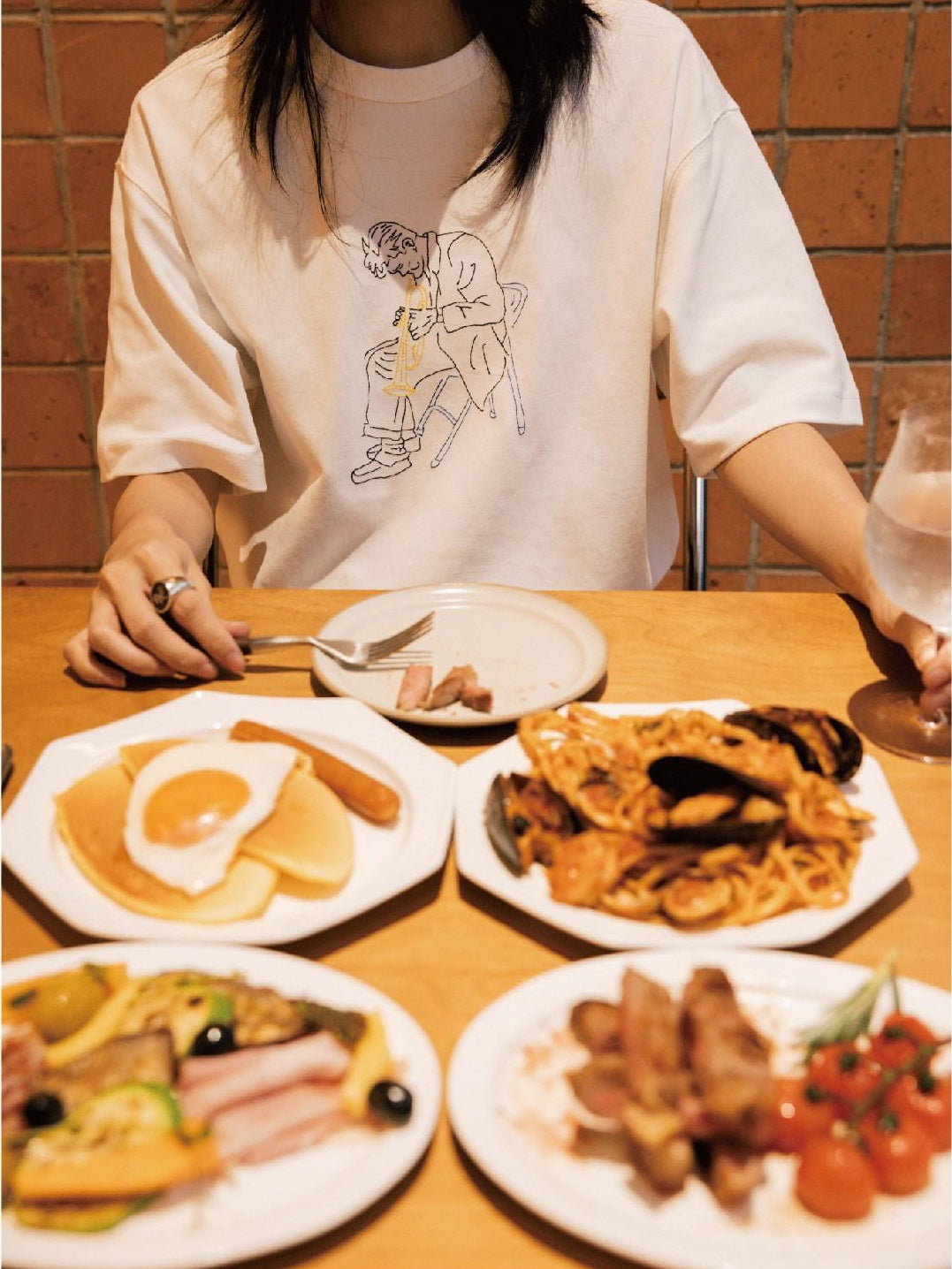 SUPERTOFU Breathable Embroidered Loose Fit Unisex Cotton Graphic Short Sleeve T-Shirts