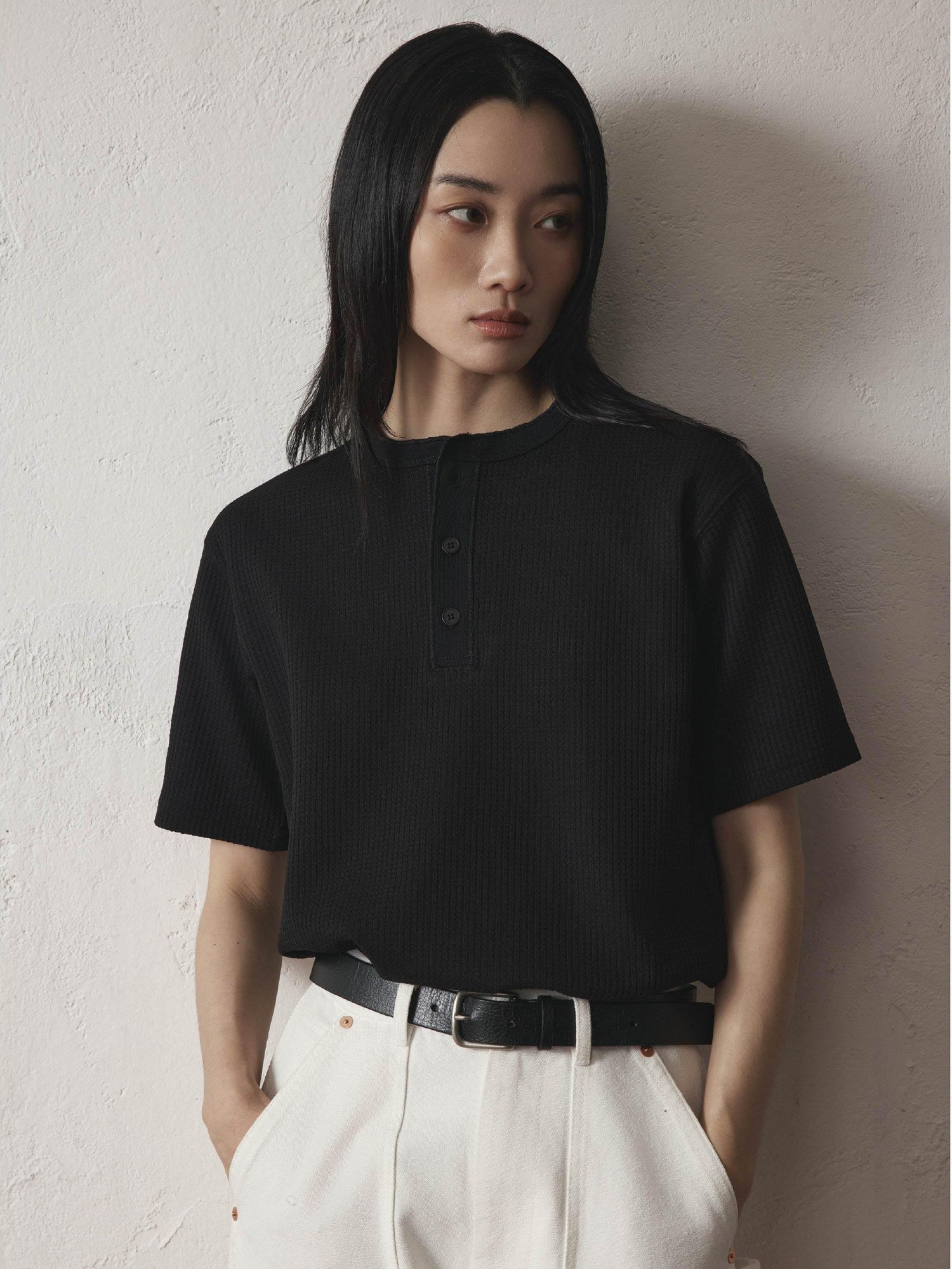 SUPERTOFU Breathable Vintage Henley Relaxed Fit Unisex Solid Poly Short Sleeve T-Shirts