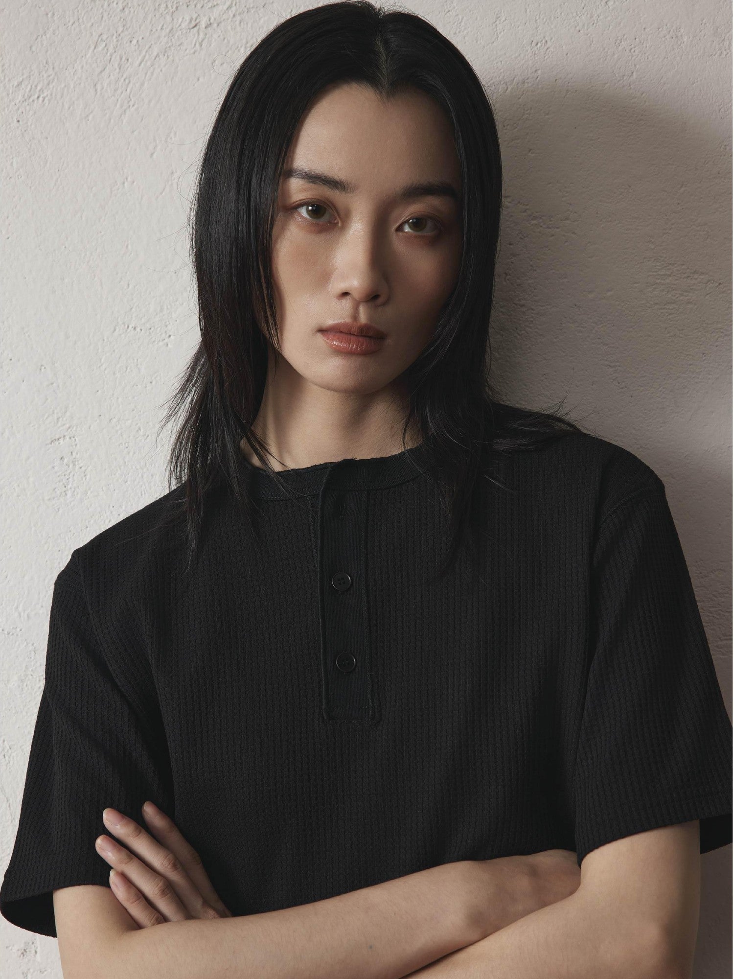 SUPERTOFU Breathable Vintage Henley Relaxed Fit Unisex Solid Poly Short Sleeve T-Shirts