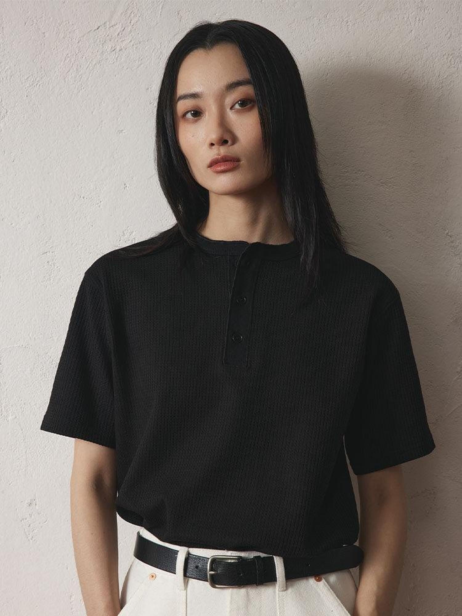 SUPERTOFU Breathable Vintage Henley Relaxed Fit Unisex Solid Poly Short Sleeve T-Shirts