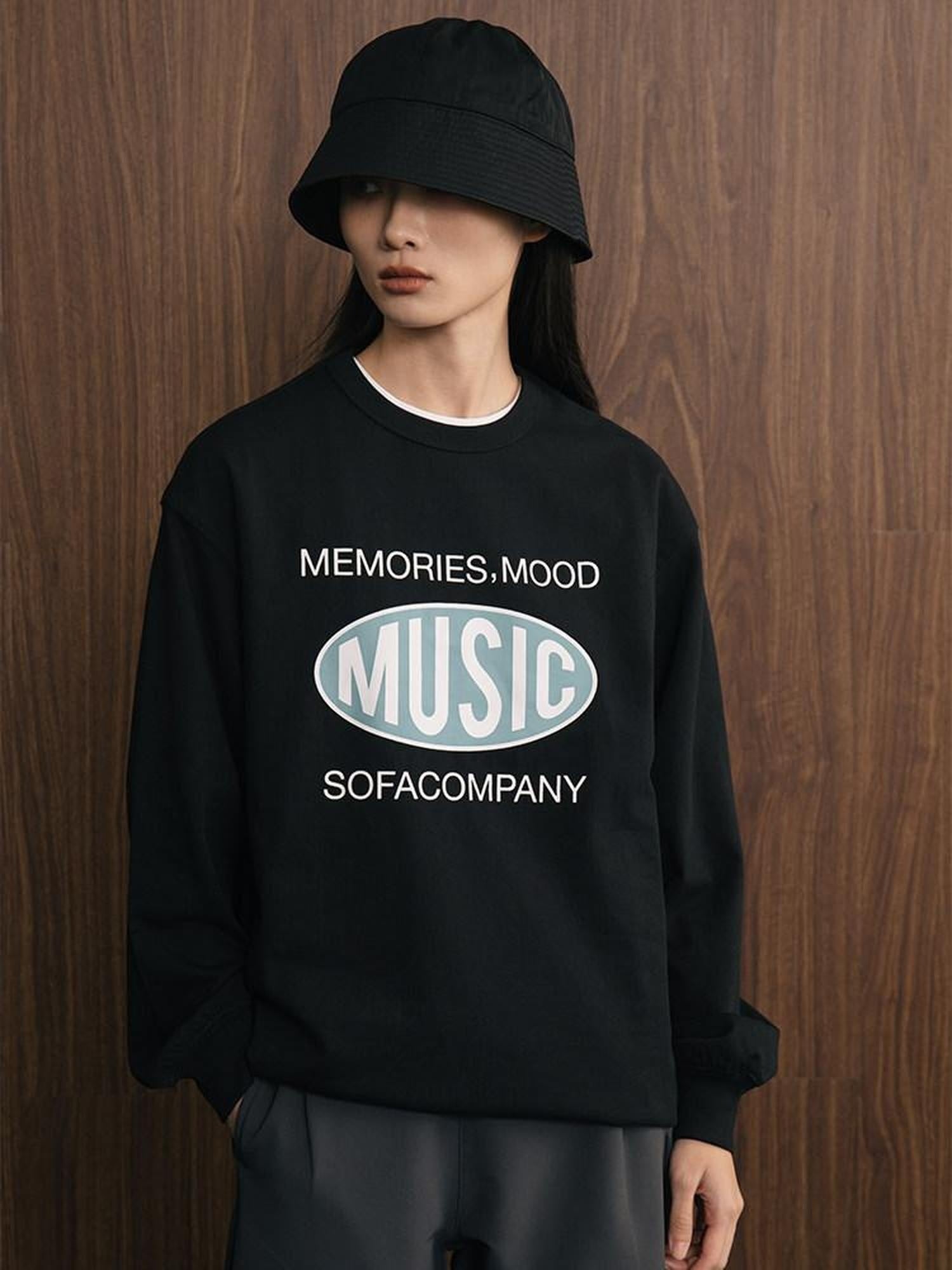 SUPERTOFU Cotton Oversized Music Rock Graphic Round Neck Unisex Long Sleeve T-Shirts