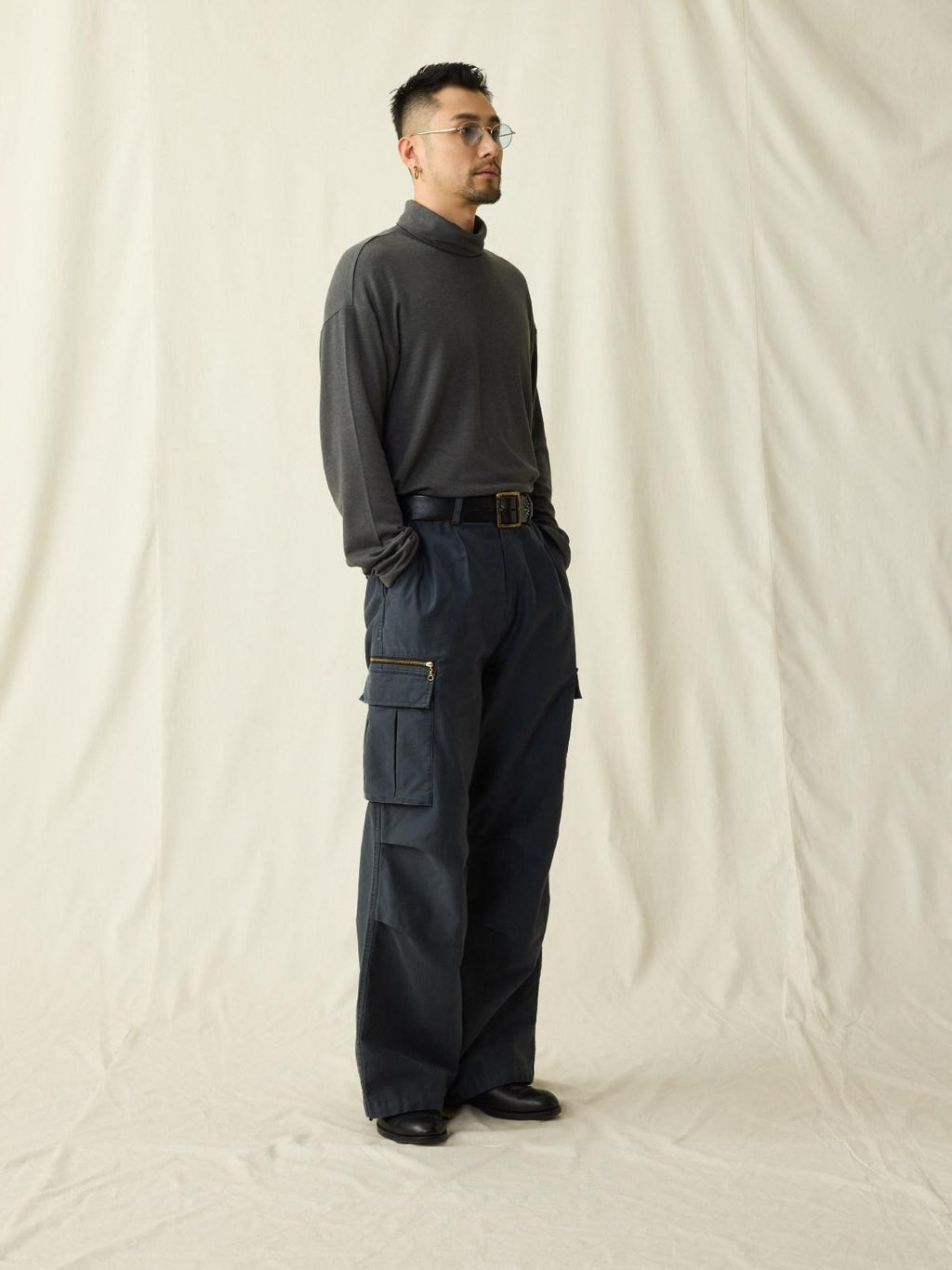 SUPERTOFU Distressed Loose Fit Cargo Workwear Unisex Gray Cotton Zipper Fly Straight Pants