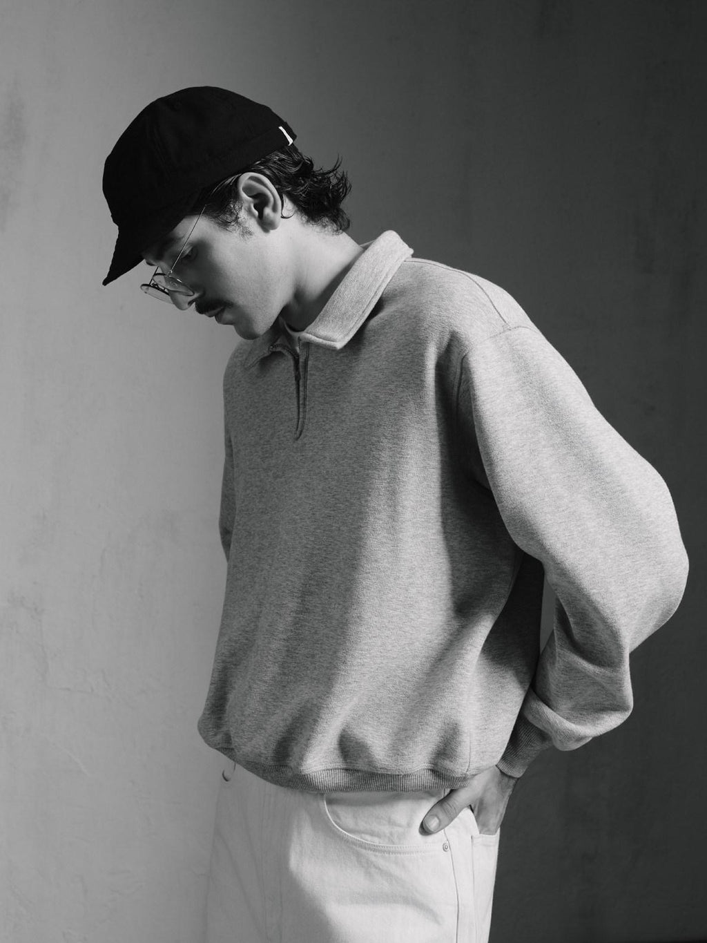 SUPERTOFU Fleece Lined Loose Fit Half Zip Turn Down Collar Unisex Cotton Blend Sweatshirts