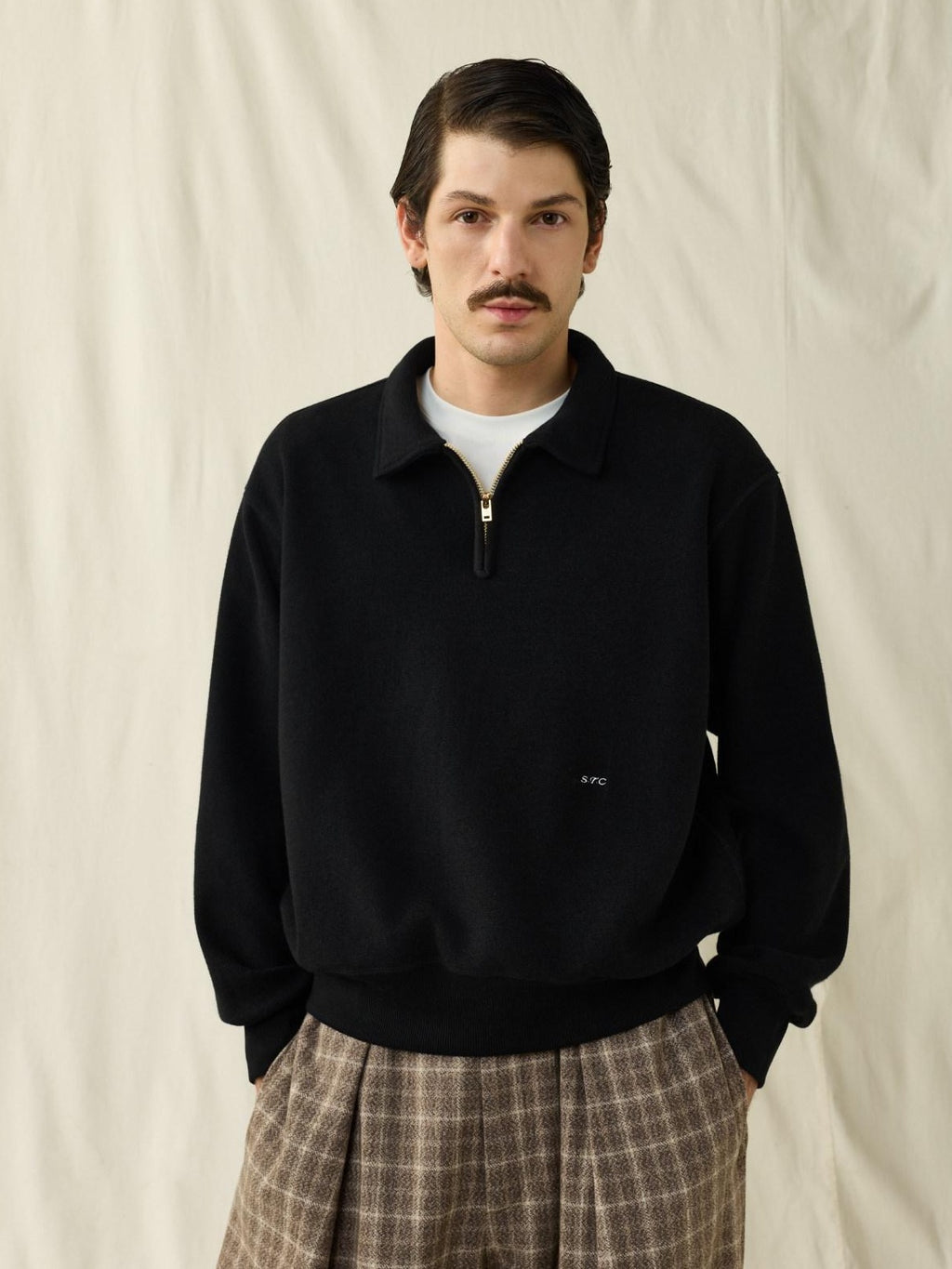 SUPERTOFU Fleece Lined Loose Fit Half Zip Turn Down Collar Unisex Cotton Blend Sweatshirts