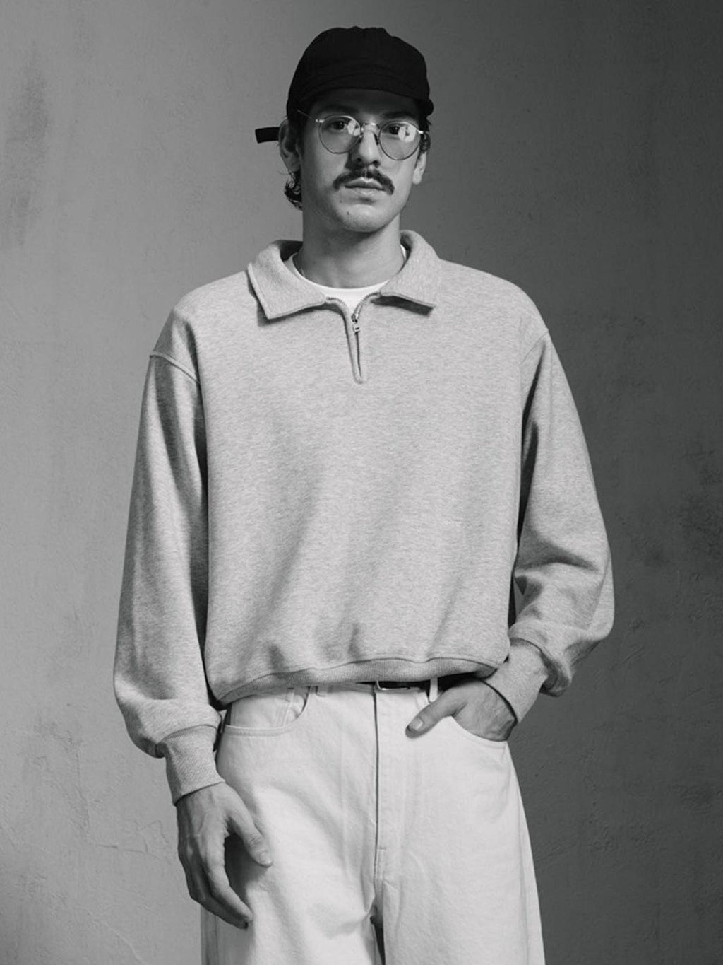 SUPERTOFU Fleece Lined Loose Fit Half Zip Turn Down Collar Unisex Cotton Blend Sweatshirts