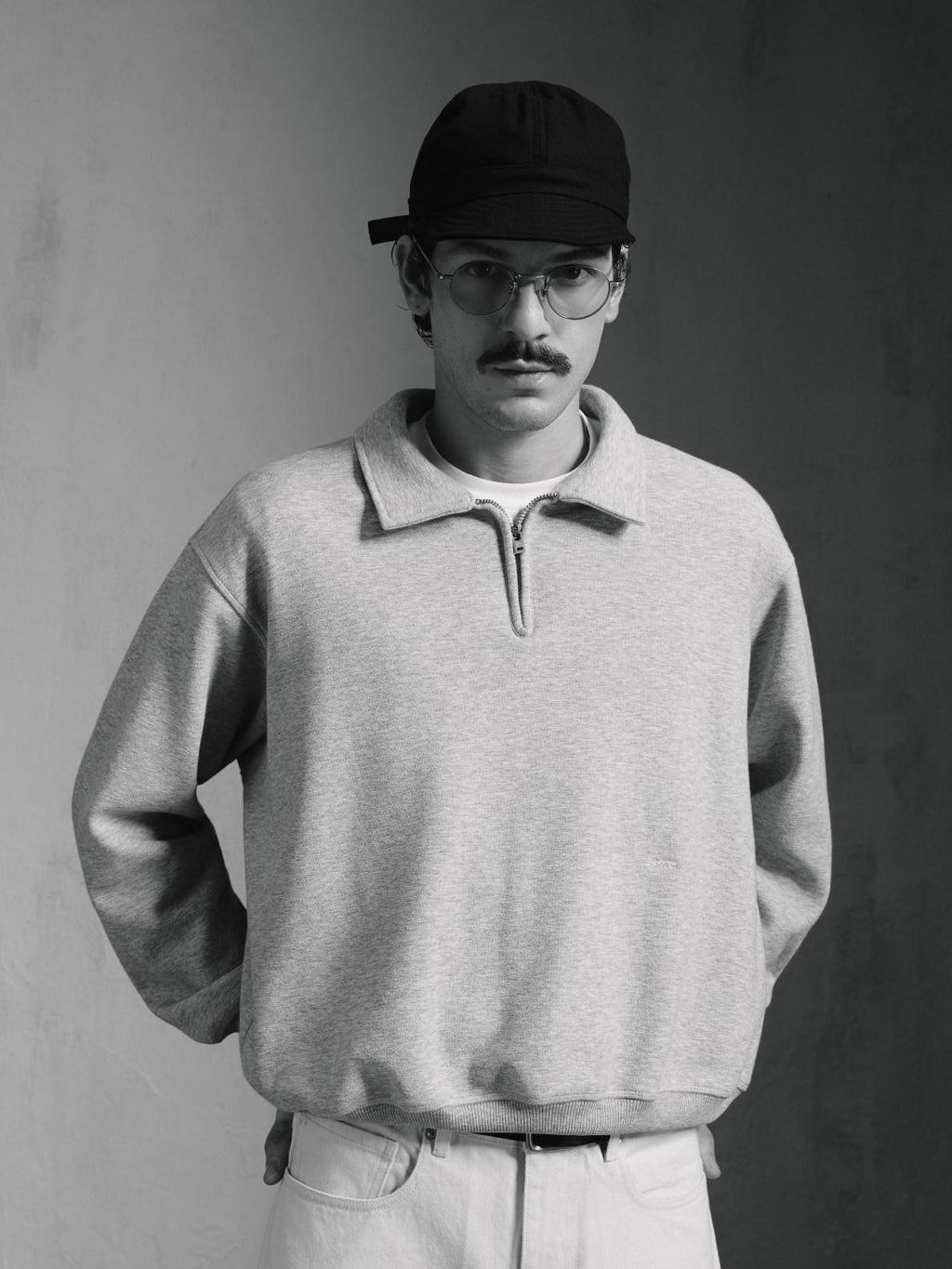 SUPERTOFU Fleece Lined Loose Fit Half Zip Turn Down Collar Unisex Cotton Blend Sweatshirts