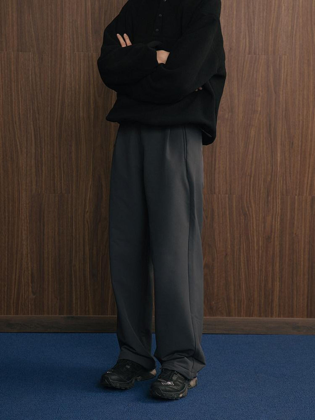 SUPERTOFU Fleece Lined Mid Rise Relaxed Fit Youth Solid Charcoal Black Straight Pants