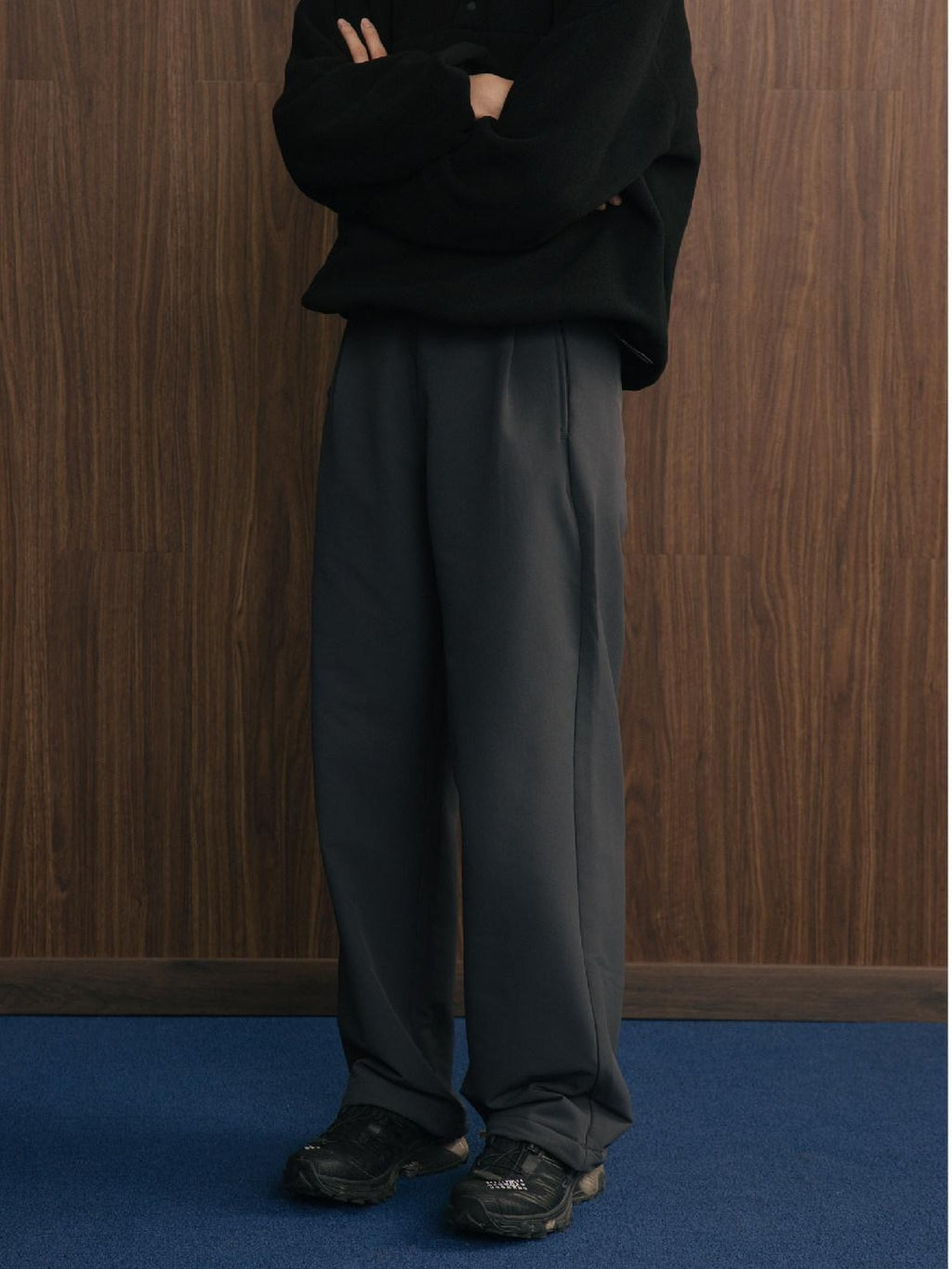 SUPERTOFU Fleece Lined Mid Rise Relaxed Fit Youth Solid Charcoal Black Straight Pants