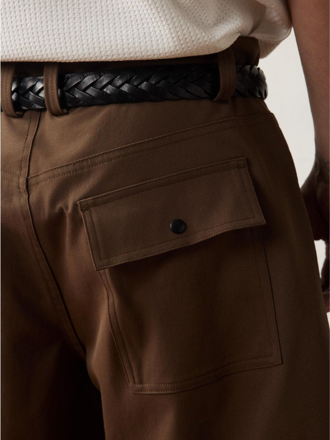 SUPERTOFU Lightweight Polyester Relaxed Mid Rise Casual Solid Black Brown Short Trousers