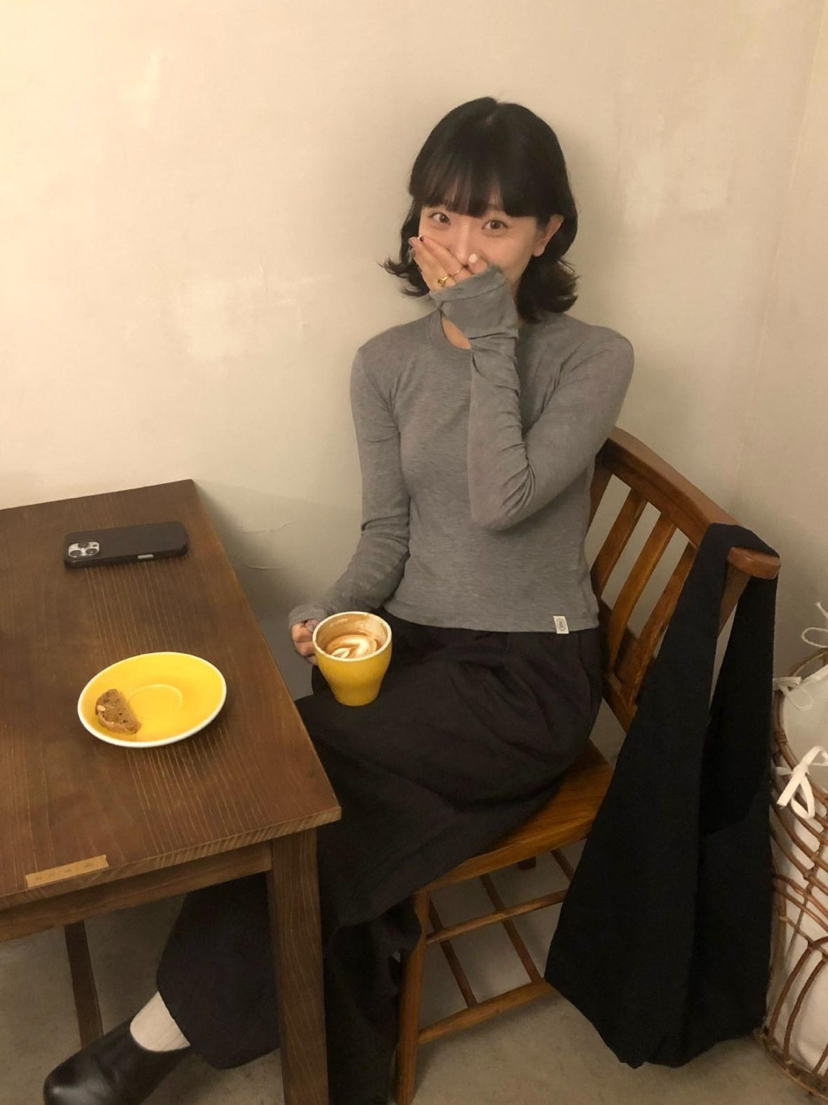 SUPERTOFU Lyocell Merino Slim Cropped Crewneck Knit Black Heather Long Sleeve T-Shirts