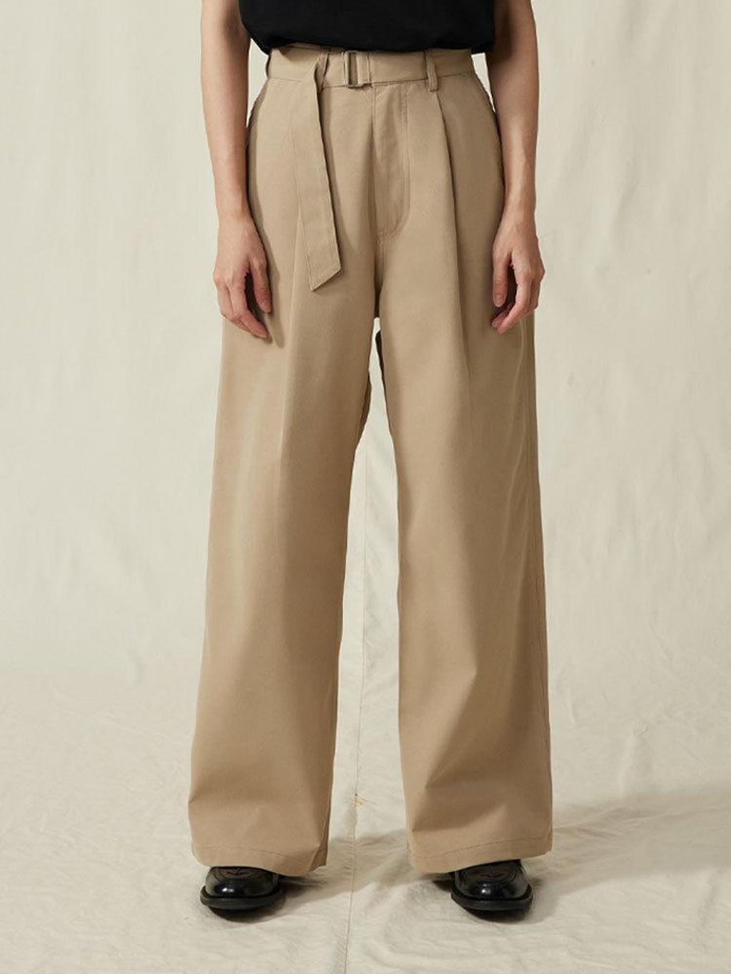 SUPERTOFU Mid Rise Loose Fit Youthful Casual Solid Khaki Black Straight Pants