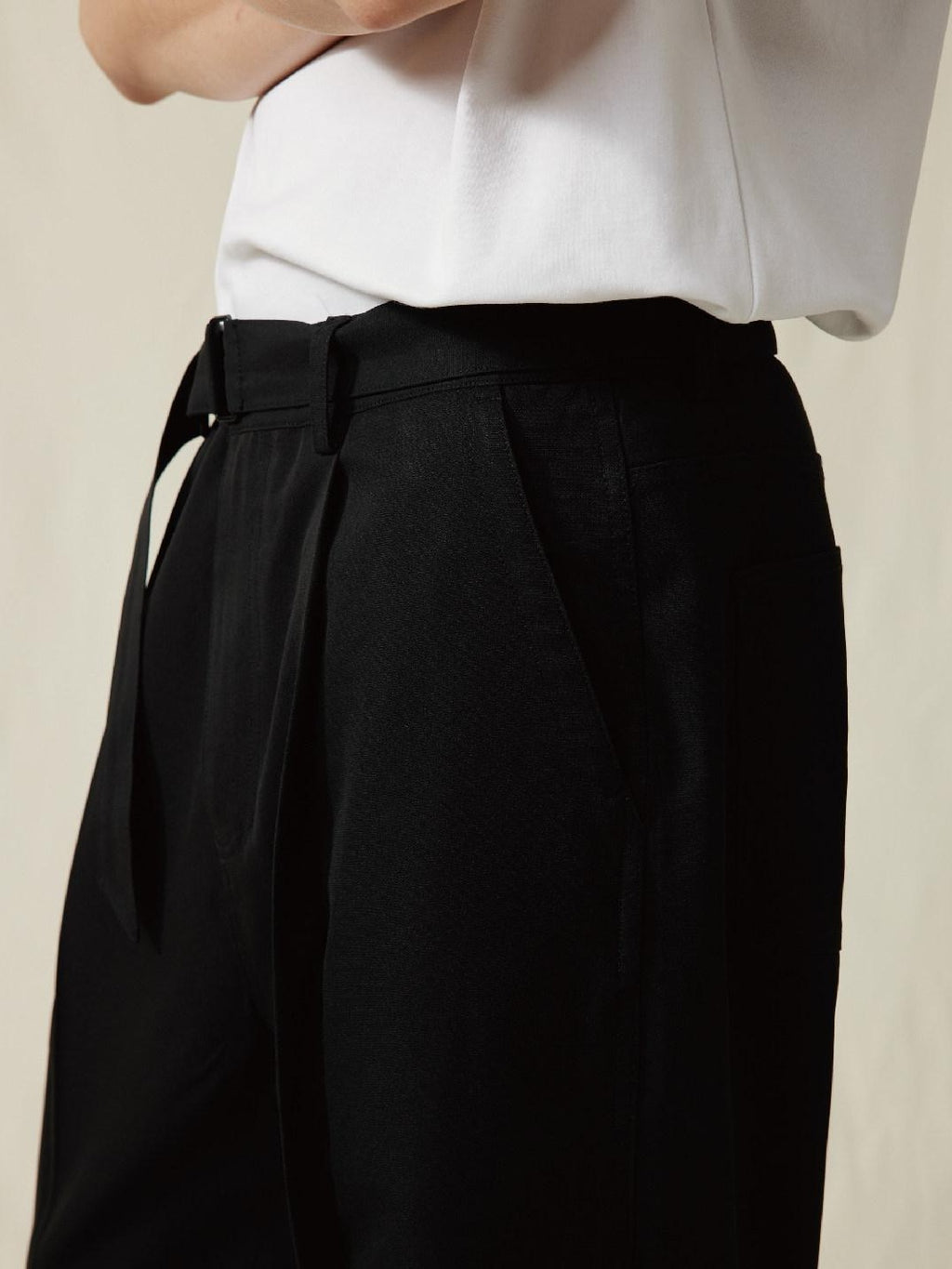 SUPERTOFU Mid Rise Loose Fit Youthful Casual Solid Khaki Black Straight Pants