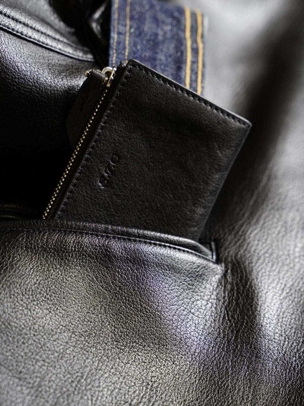 SUPERTOFU Premium Cowhide Leather Structured Stylish Office Black Tote Bags