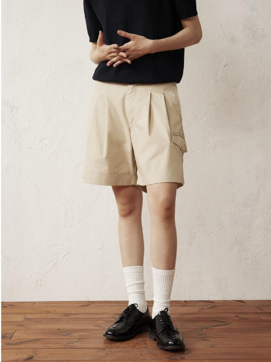 SUPERTOFU Pure Cotton Mid Rise Regular Fit Casual Solid Khaki Black Short Trousers