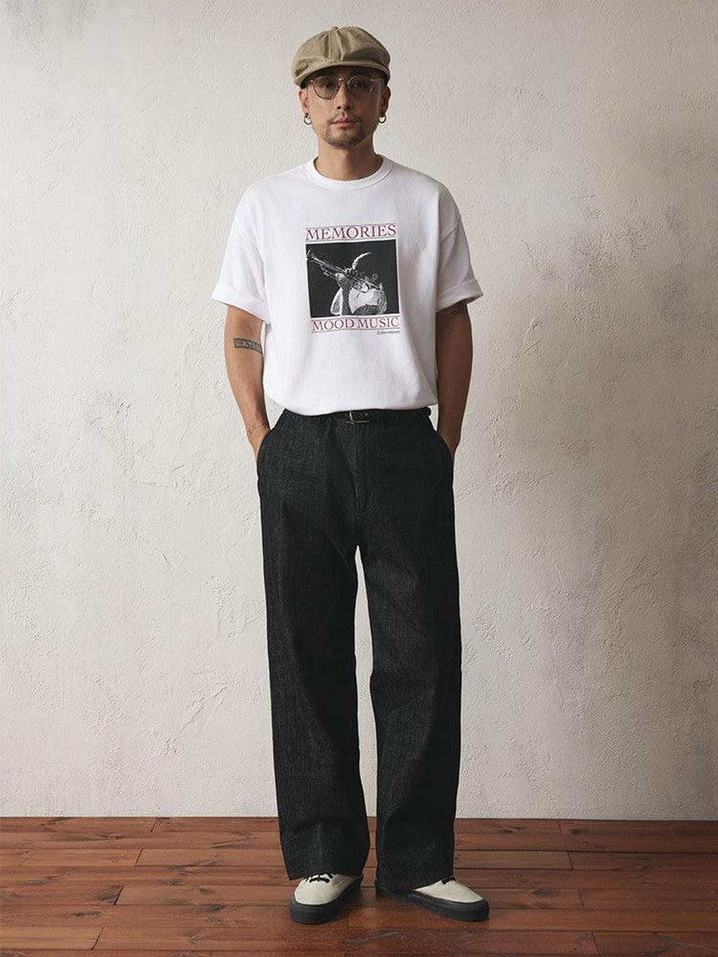 SUPERTOFU Pure Cotton Mid Rise Vintage Zipper Casual Black Straight Jeans