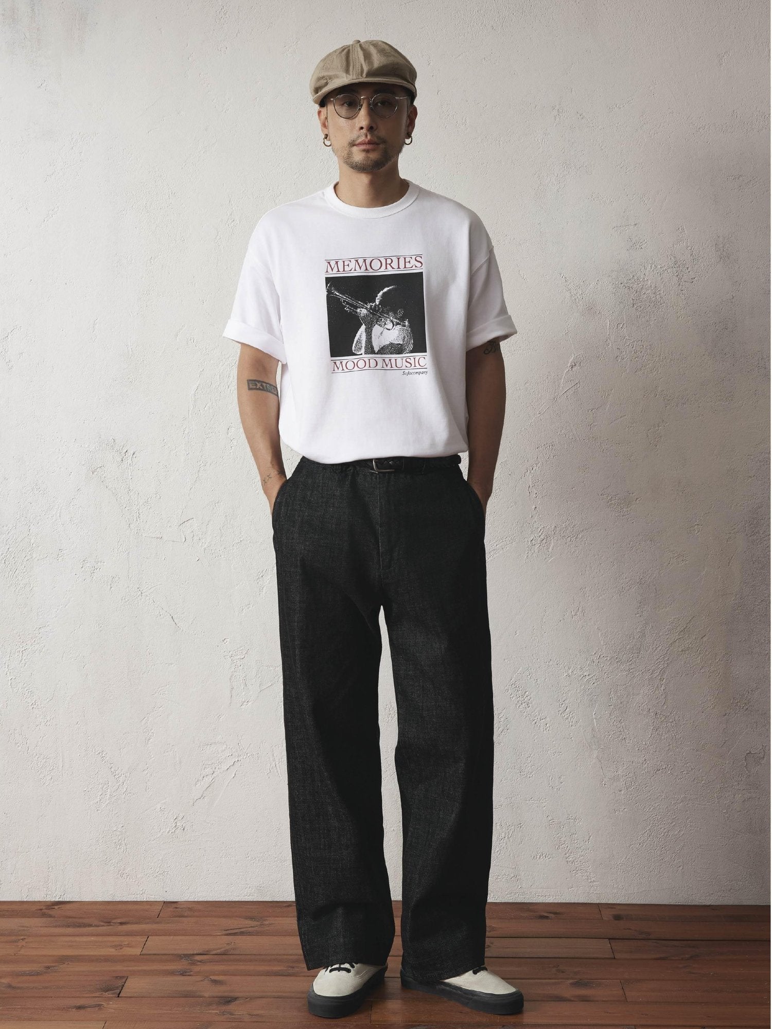 SUPERTOFU Pure Cotton Mid Rise Vintage Zipper Casual Black Straight Jeans