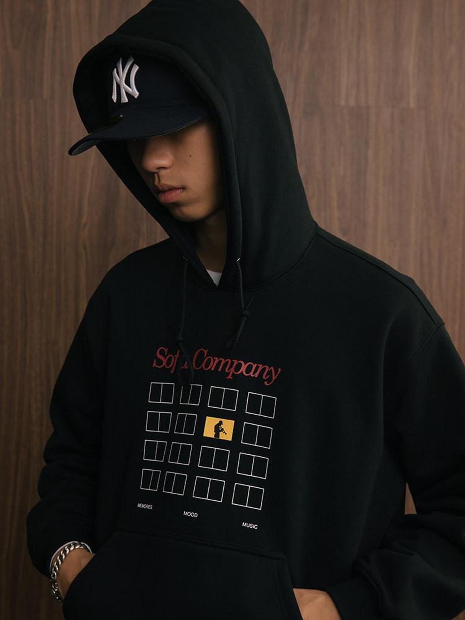 SUPERTOFU Relaxed Fit Pullover Hooded Long Sleeve Youth Black Streetwear Hoodies