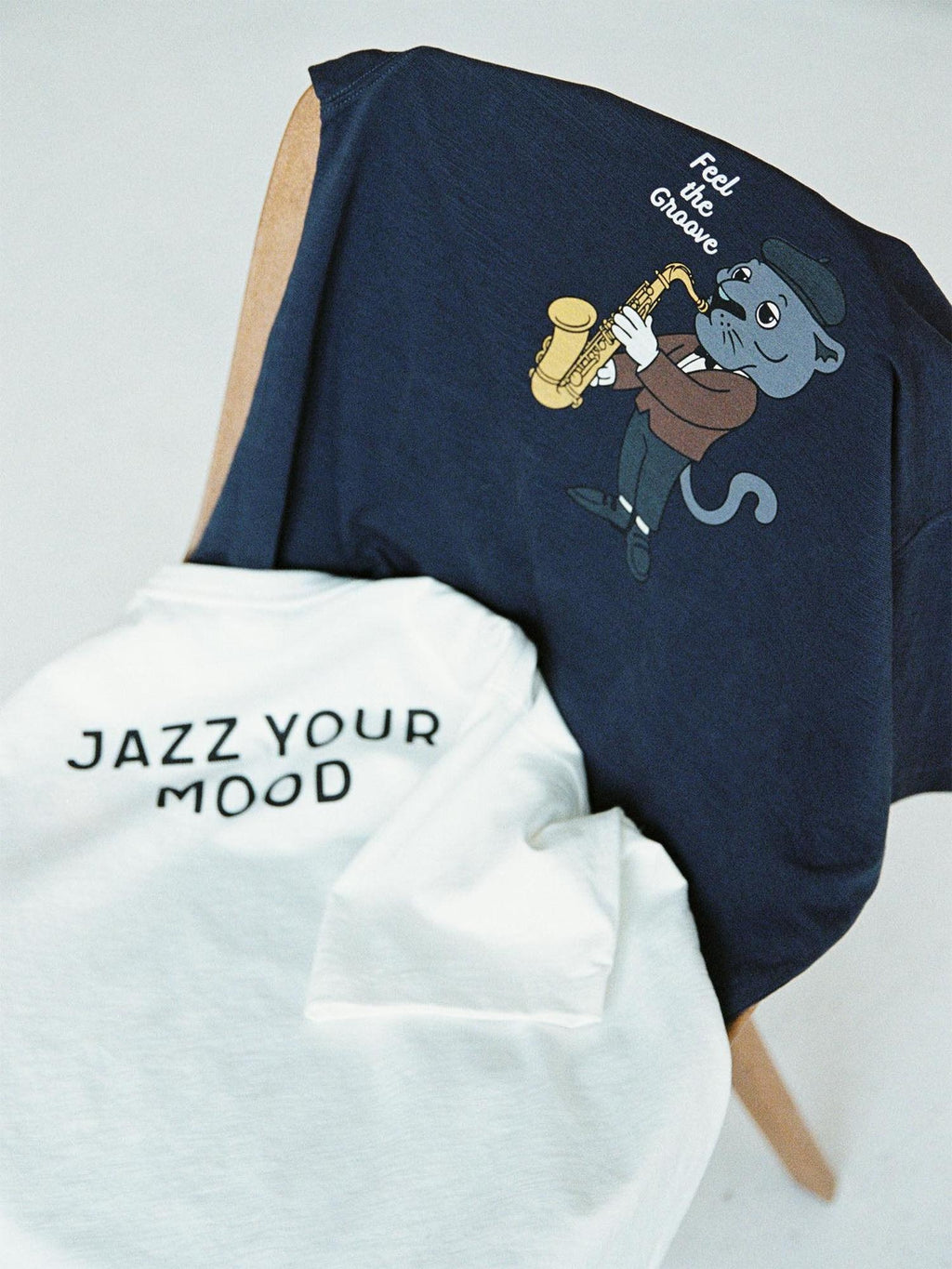 SUPERTOFU Soft Bamboo Cotton Vintage Cartoon Crewneck Unisex Navy Short Sleeve T-Shirts