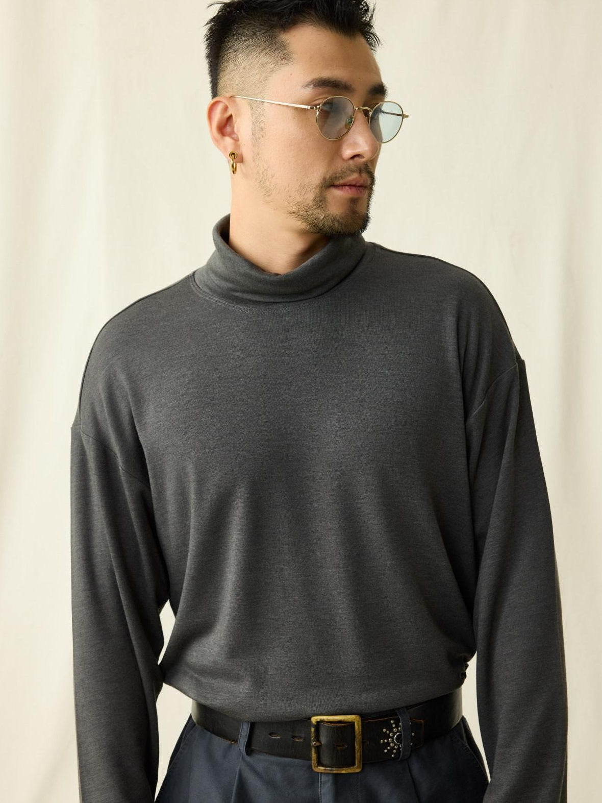SUPERTOFU Soft Breathable Warm Minimalist High Neck Unisex Solid Color Long Sleeve T-Shirts
