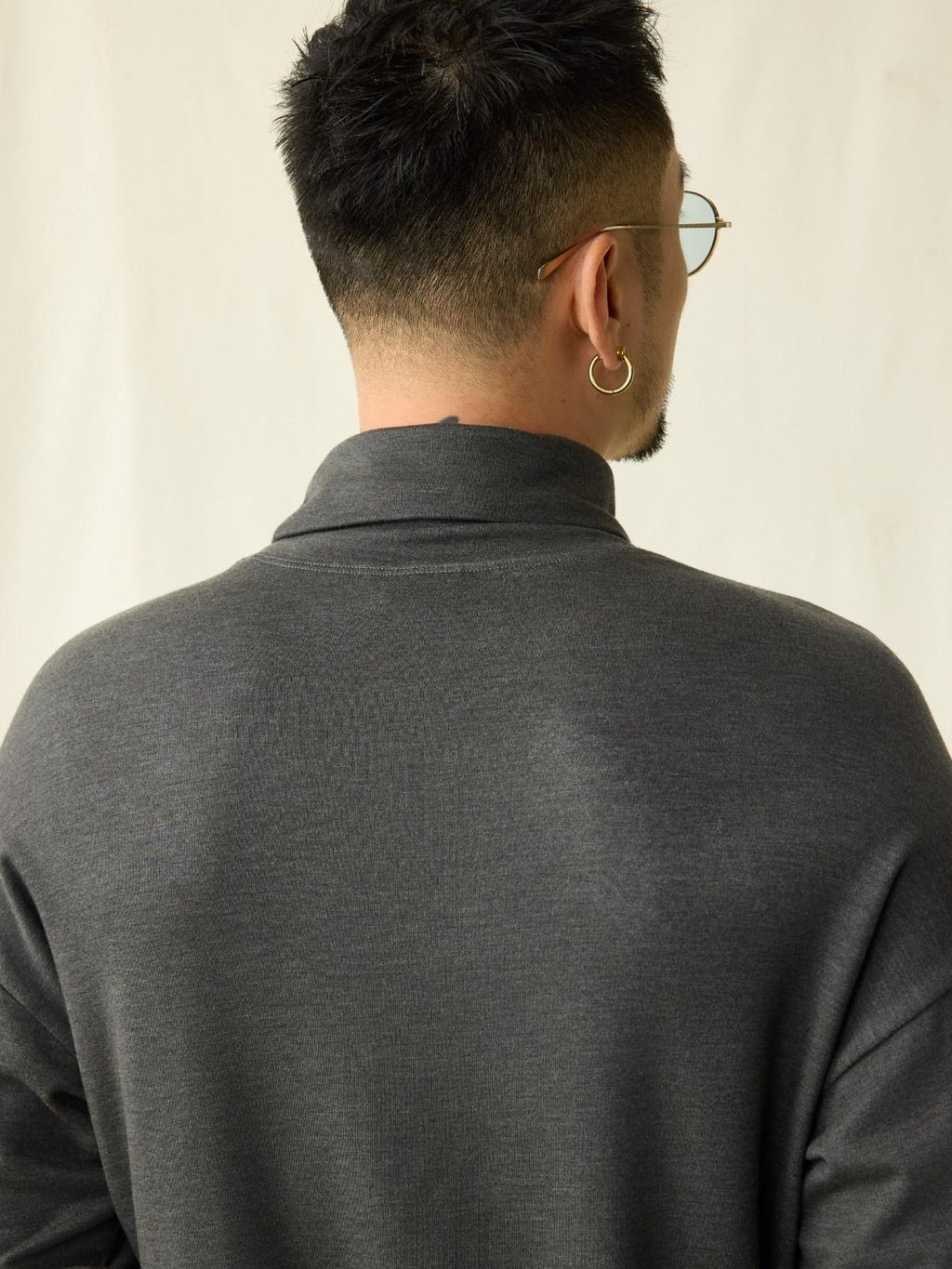 SUPERTOFU Soft Breathable Warm Minimalist High Neck Unisex Solid Color Long Sleeve T-Shirts